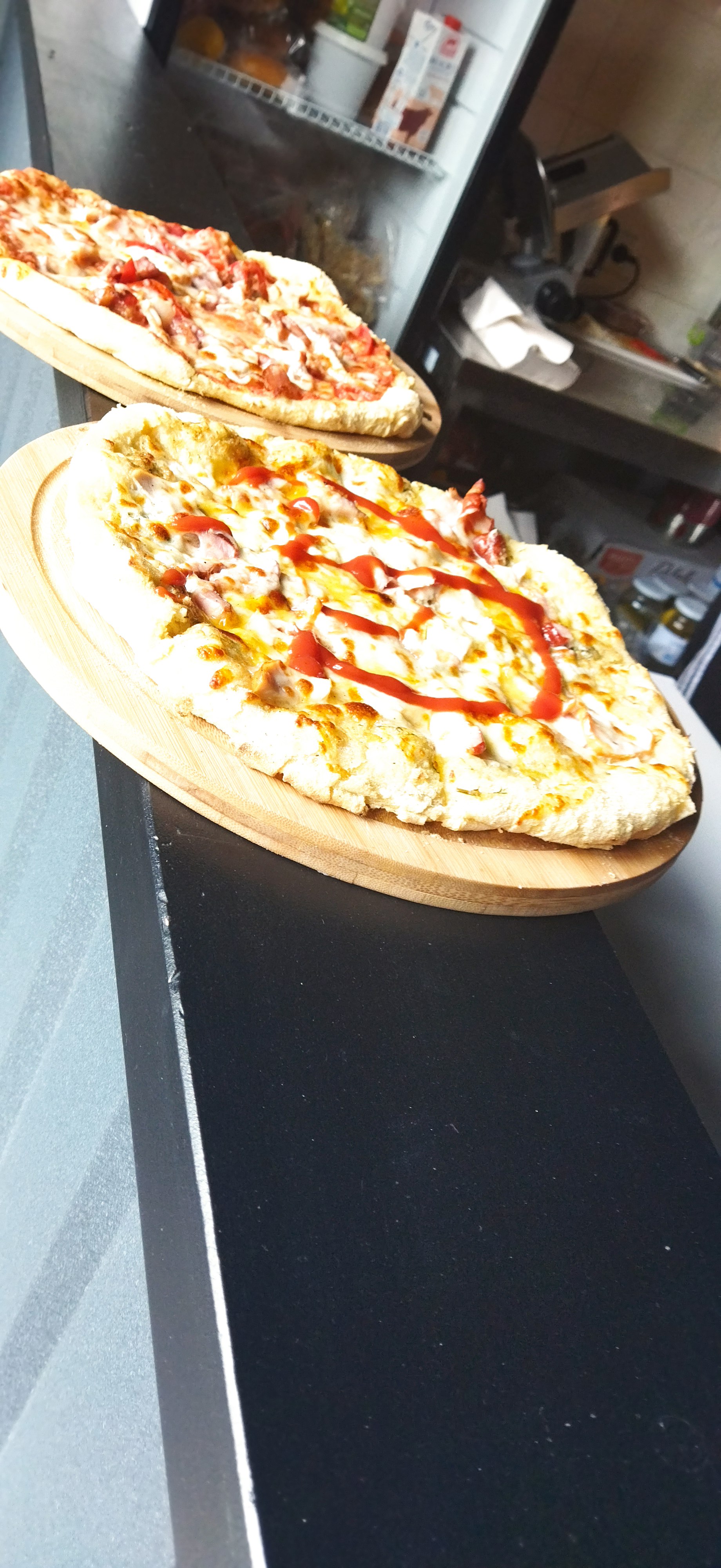 Pizza family Verkhovyna image 3