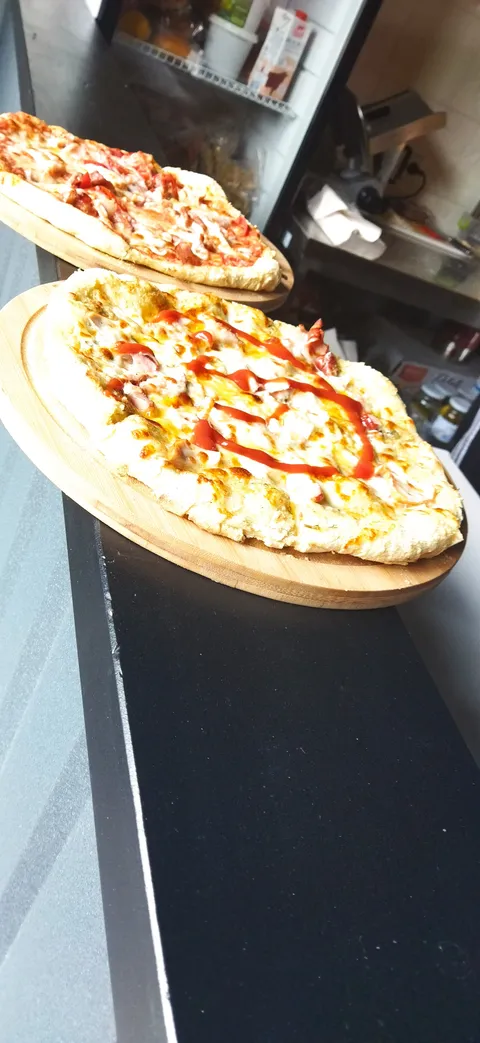 Pizza family Verkhovyna image 3