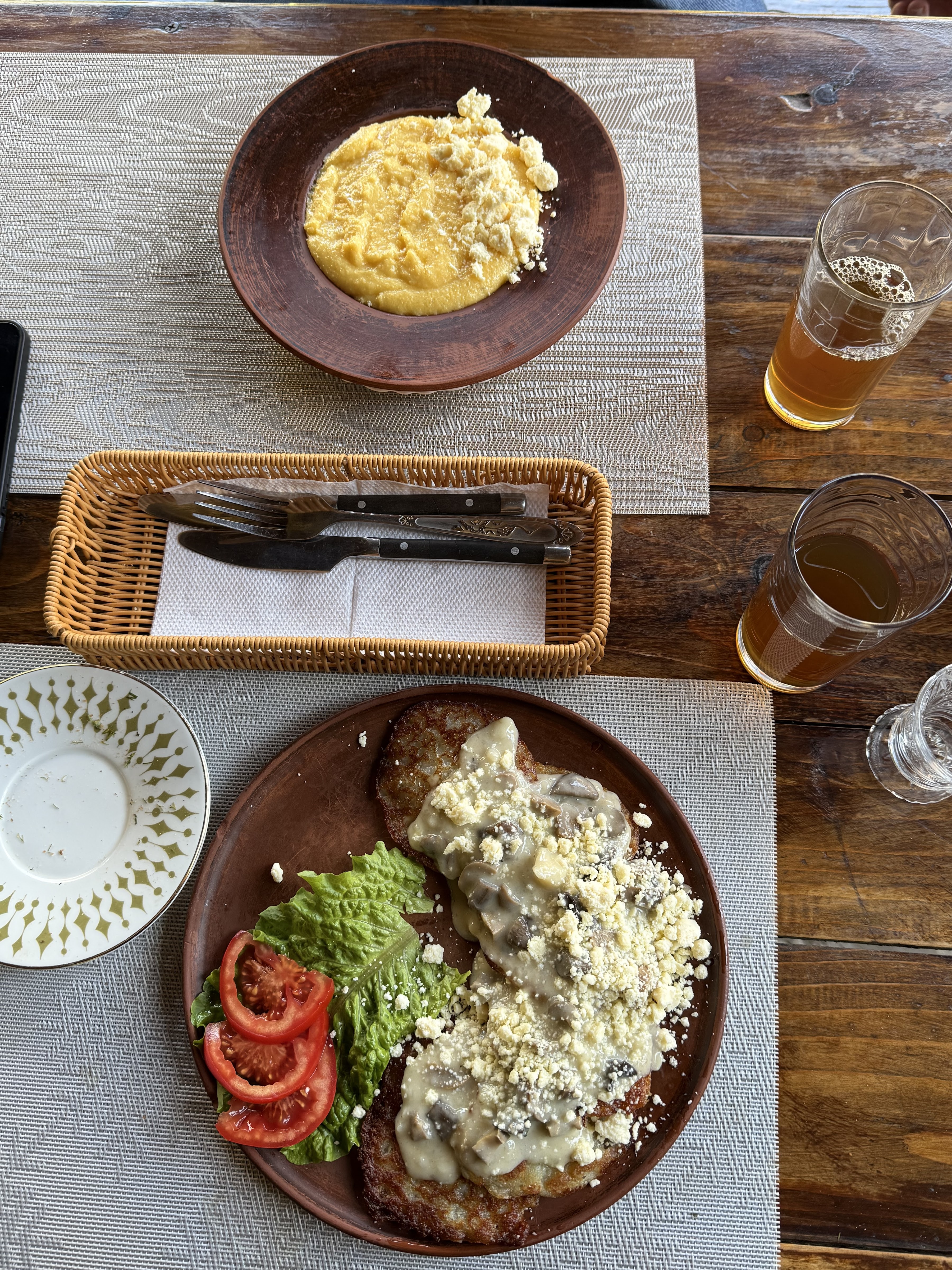 Hostynnyy Dvir "Karpat·sʹkyy Vodohray" image 2