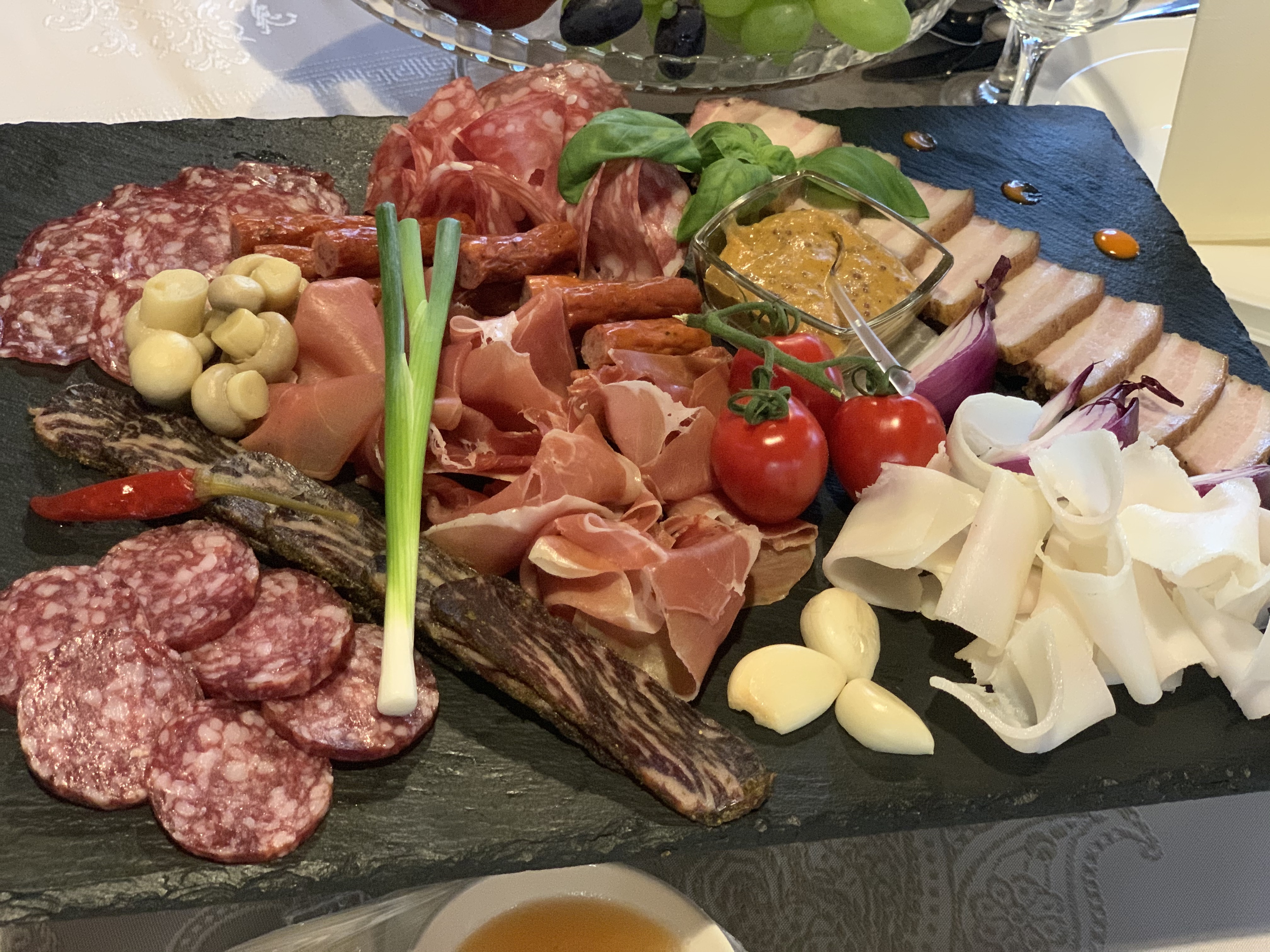 Recreation and restaurant complex "Lordly House" image 7