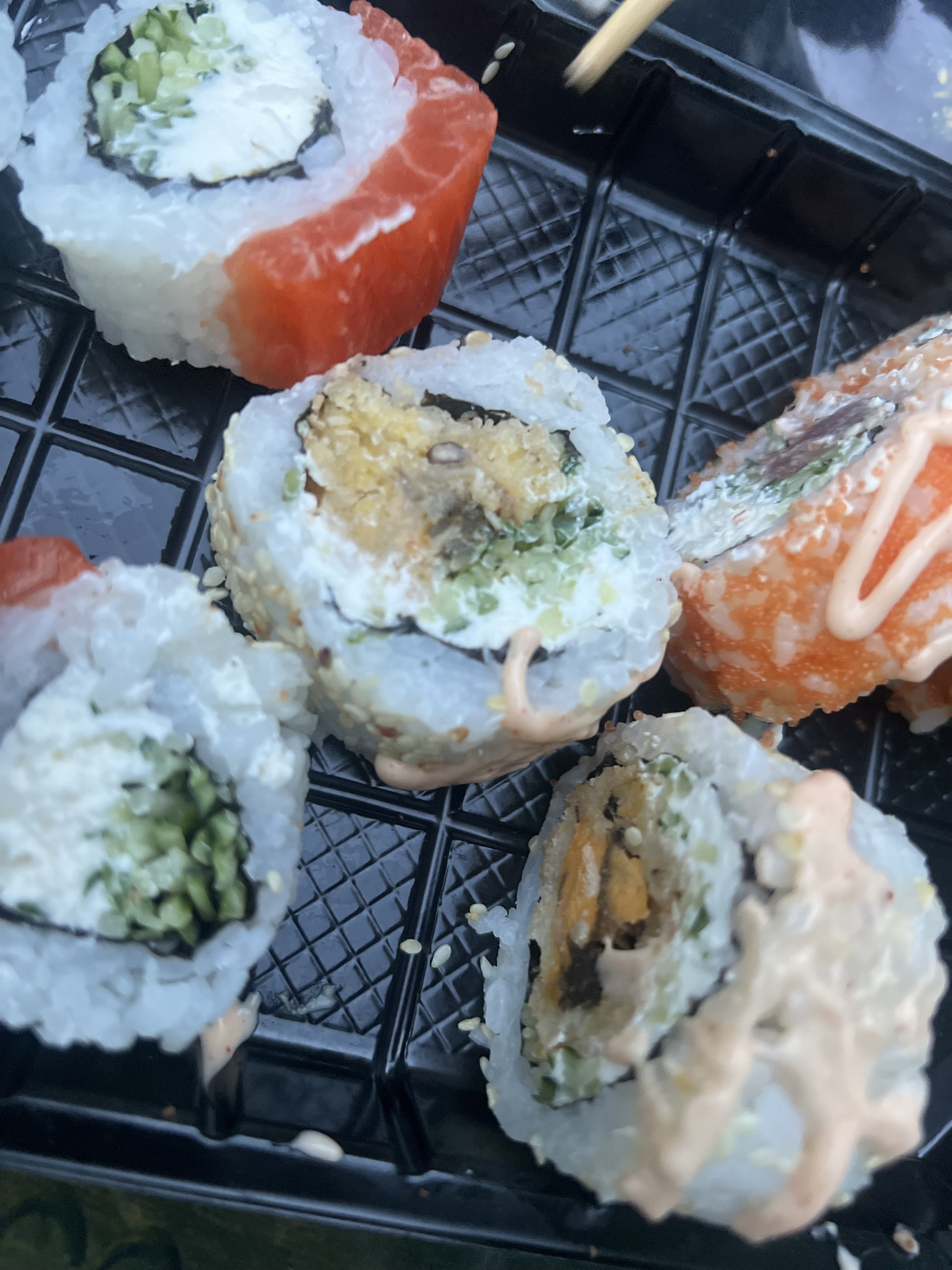SUSHI USHI - ДОСТАВКА СУШІ КОСІВ image 7