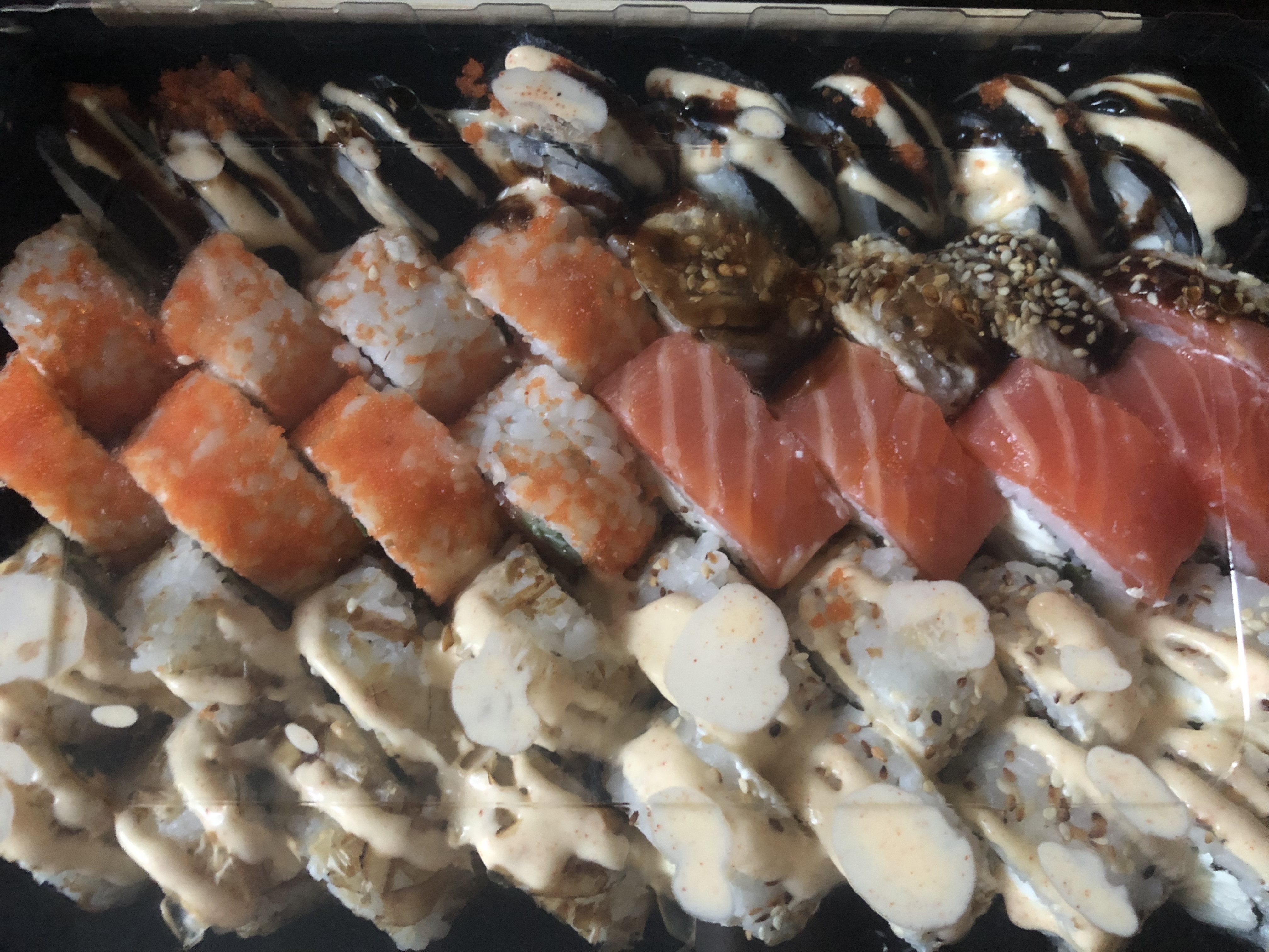 SUSHI USHI - ДОСТАВКА СУШІ КОСІВ image 8