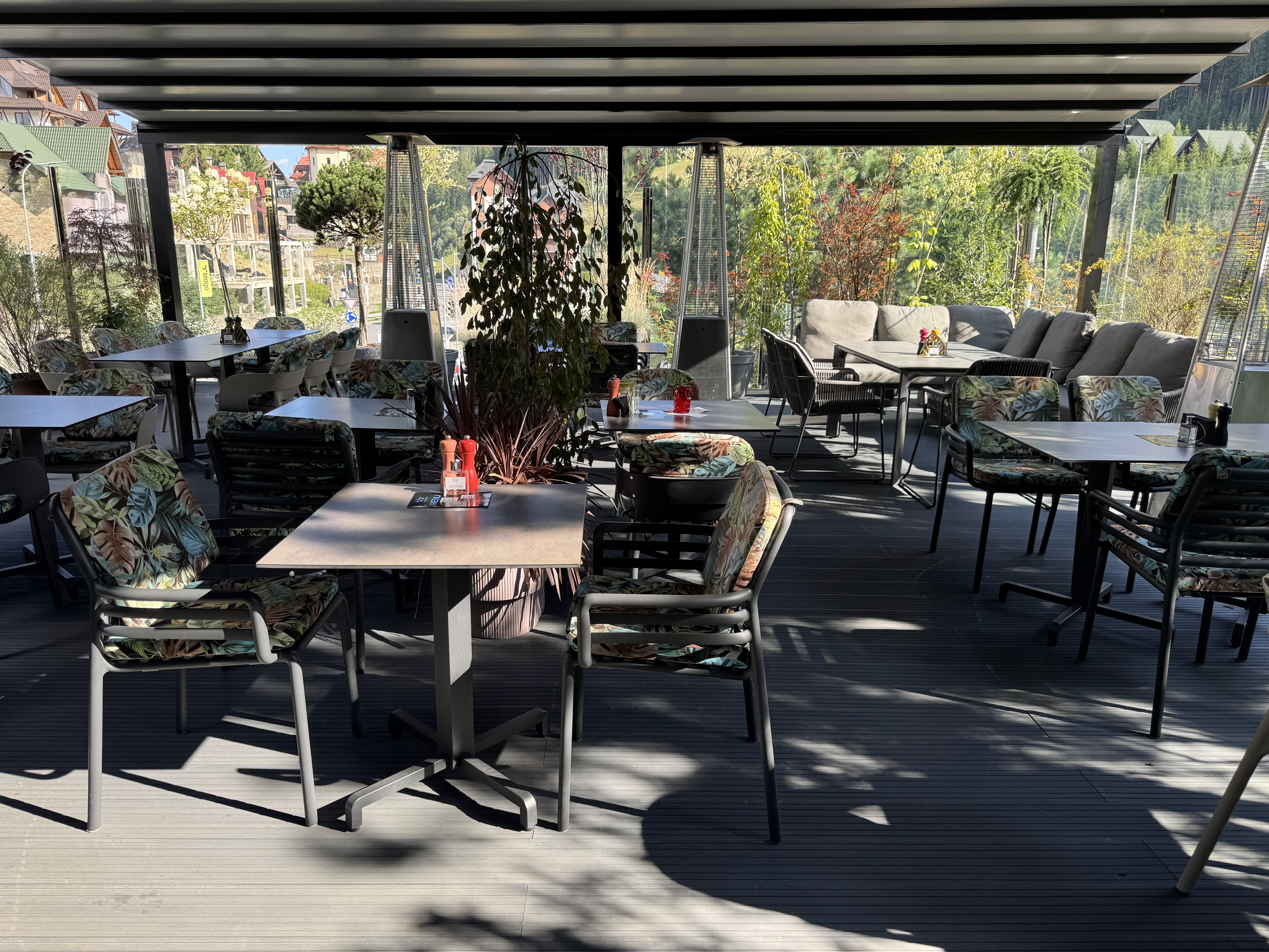 Whisky Bar Bukovel image 7