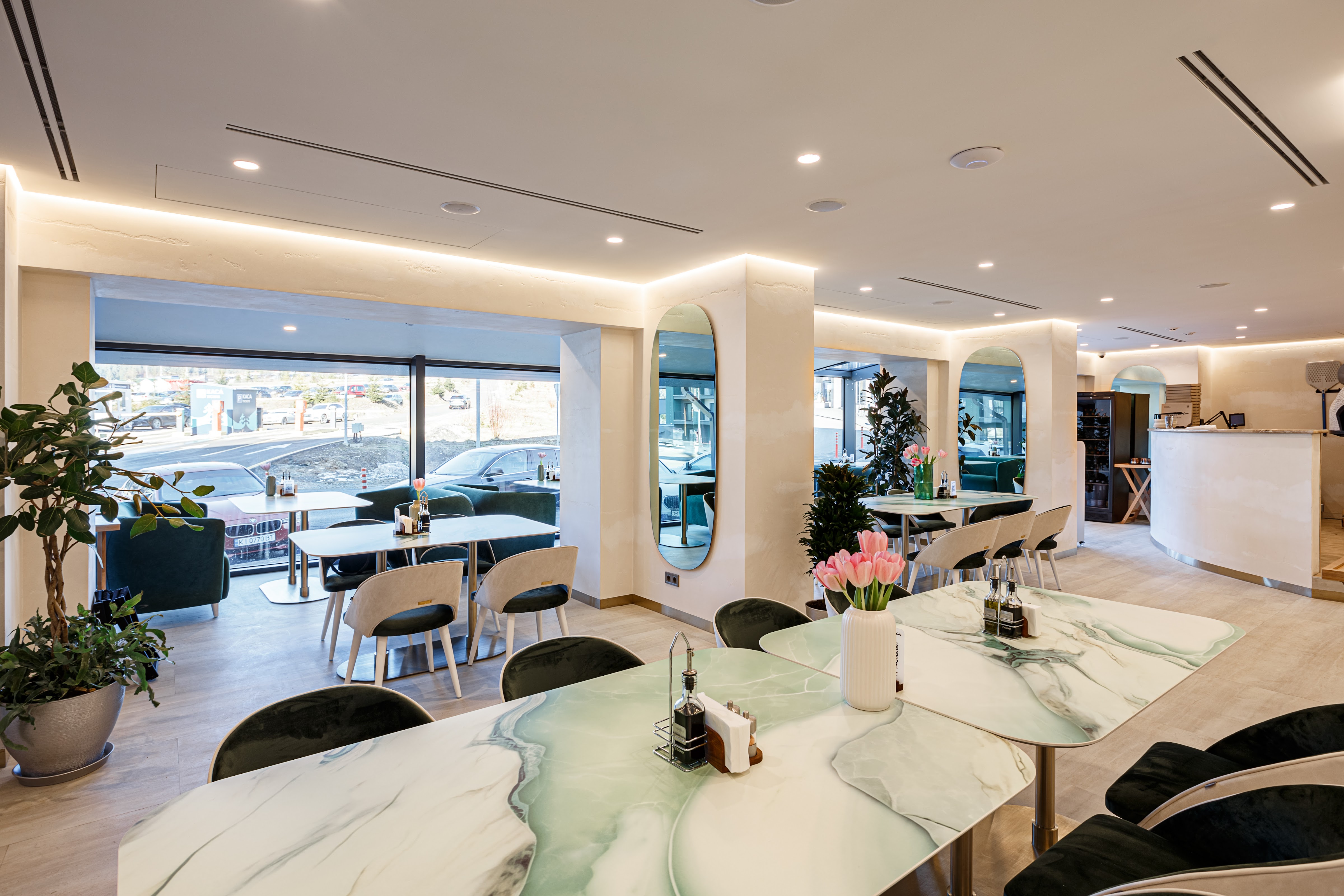 Trattoria-Tavelfamely image 1