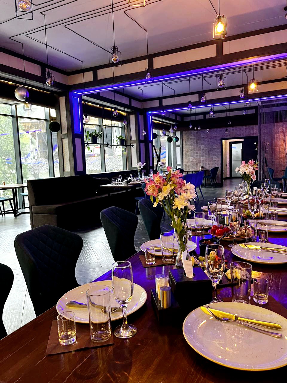 BLUE mountain restaurant image 7