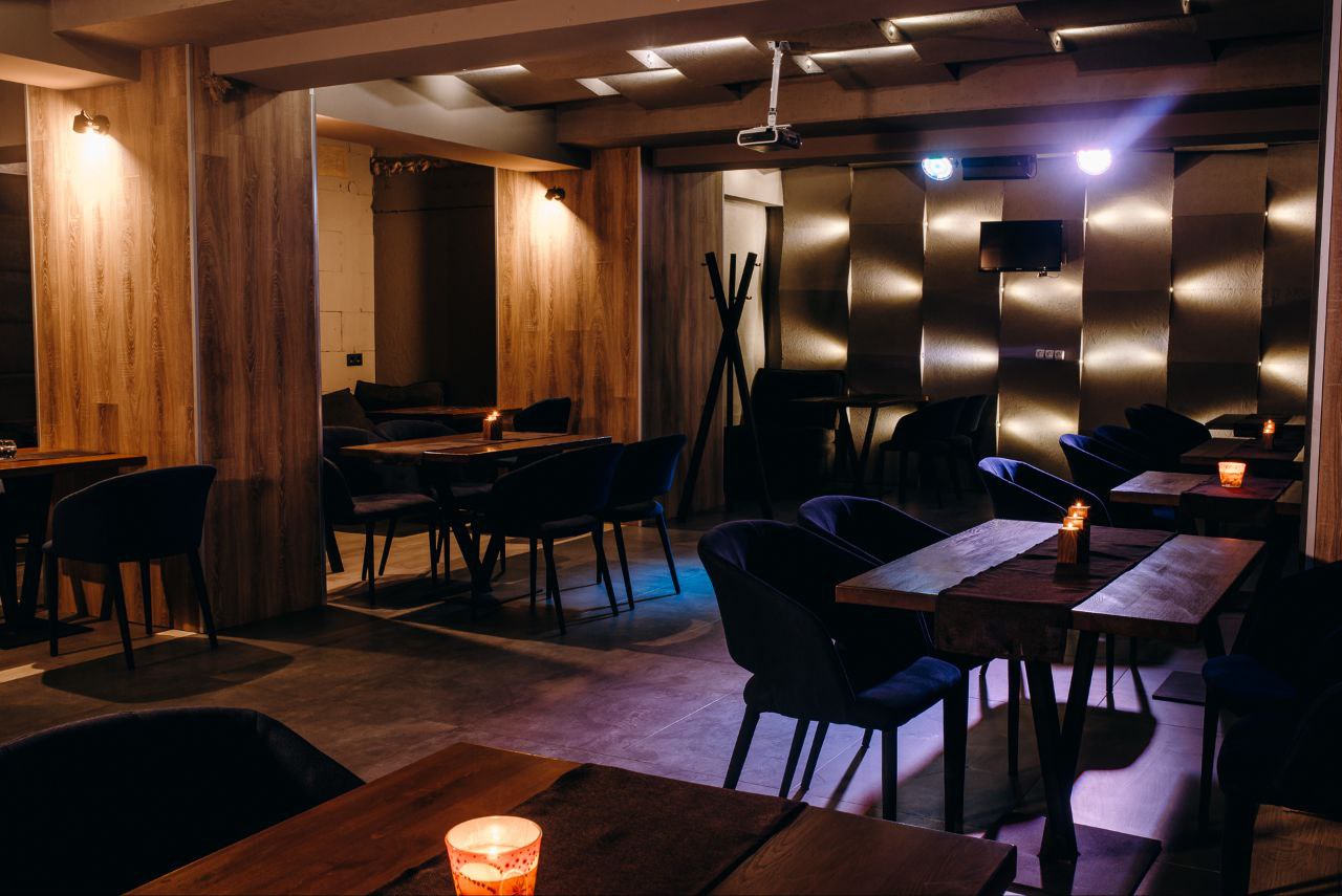 BLUE mountain restaurant image 8