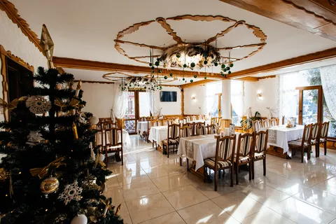 Resto Kolos (при садибі У Галини) image 1