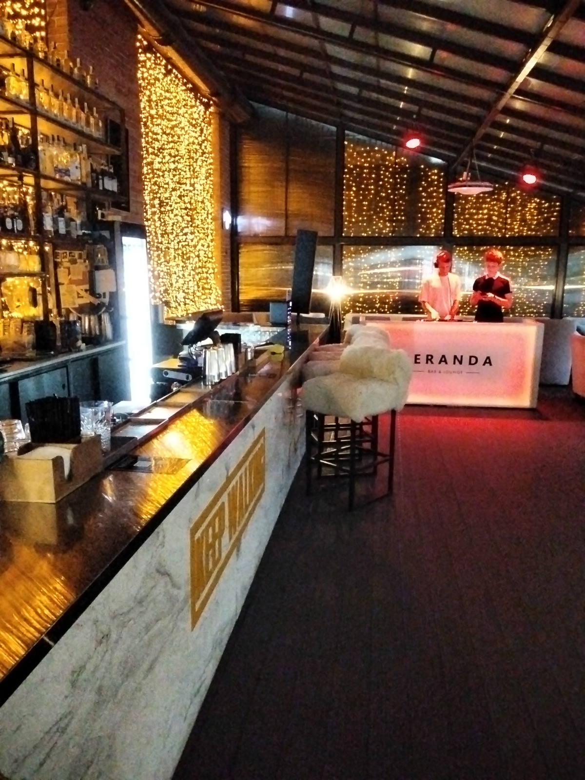 Veranda lounge-zone image 8