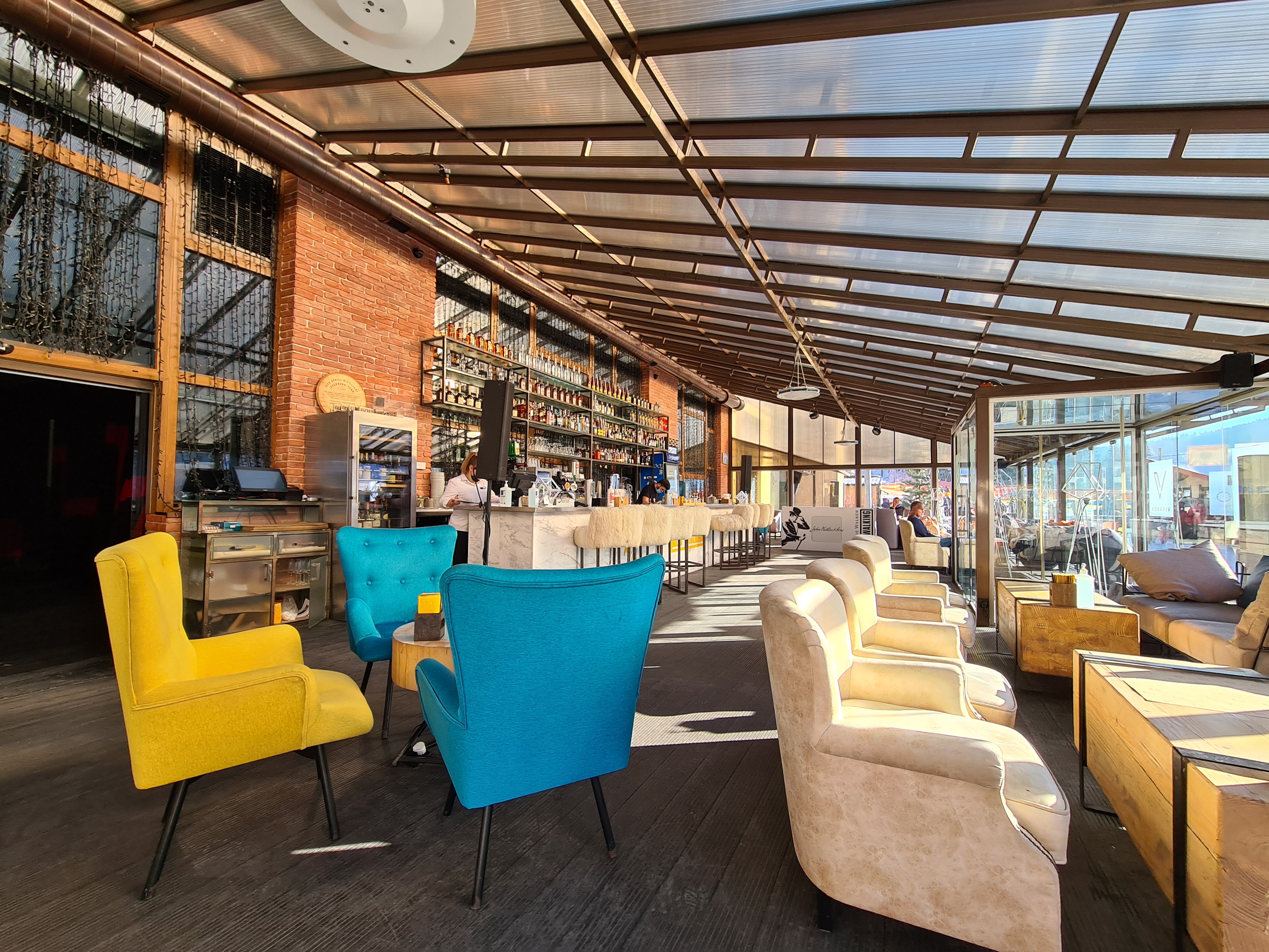 Veranda lounge-zone image 10