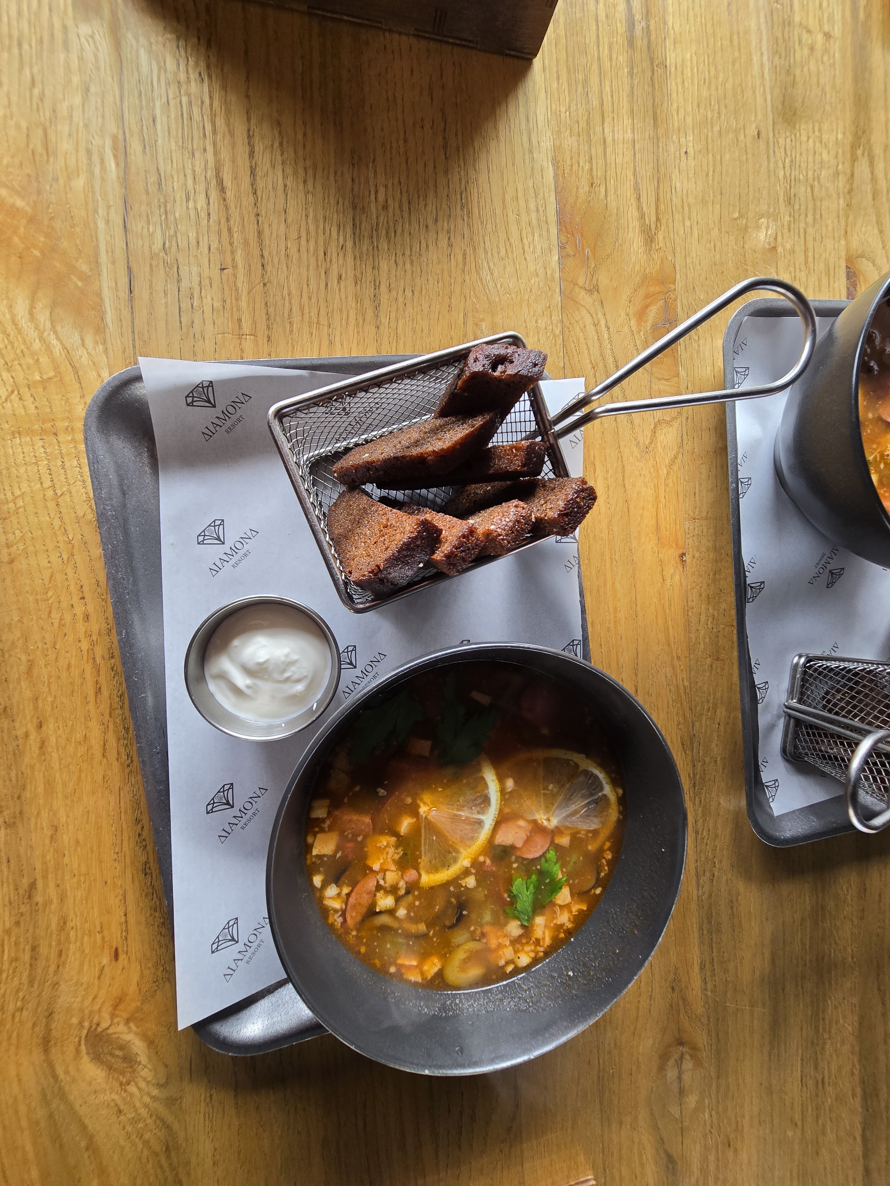 Diamond karaoke Lounge Буковель image 9