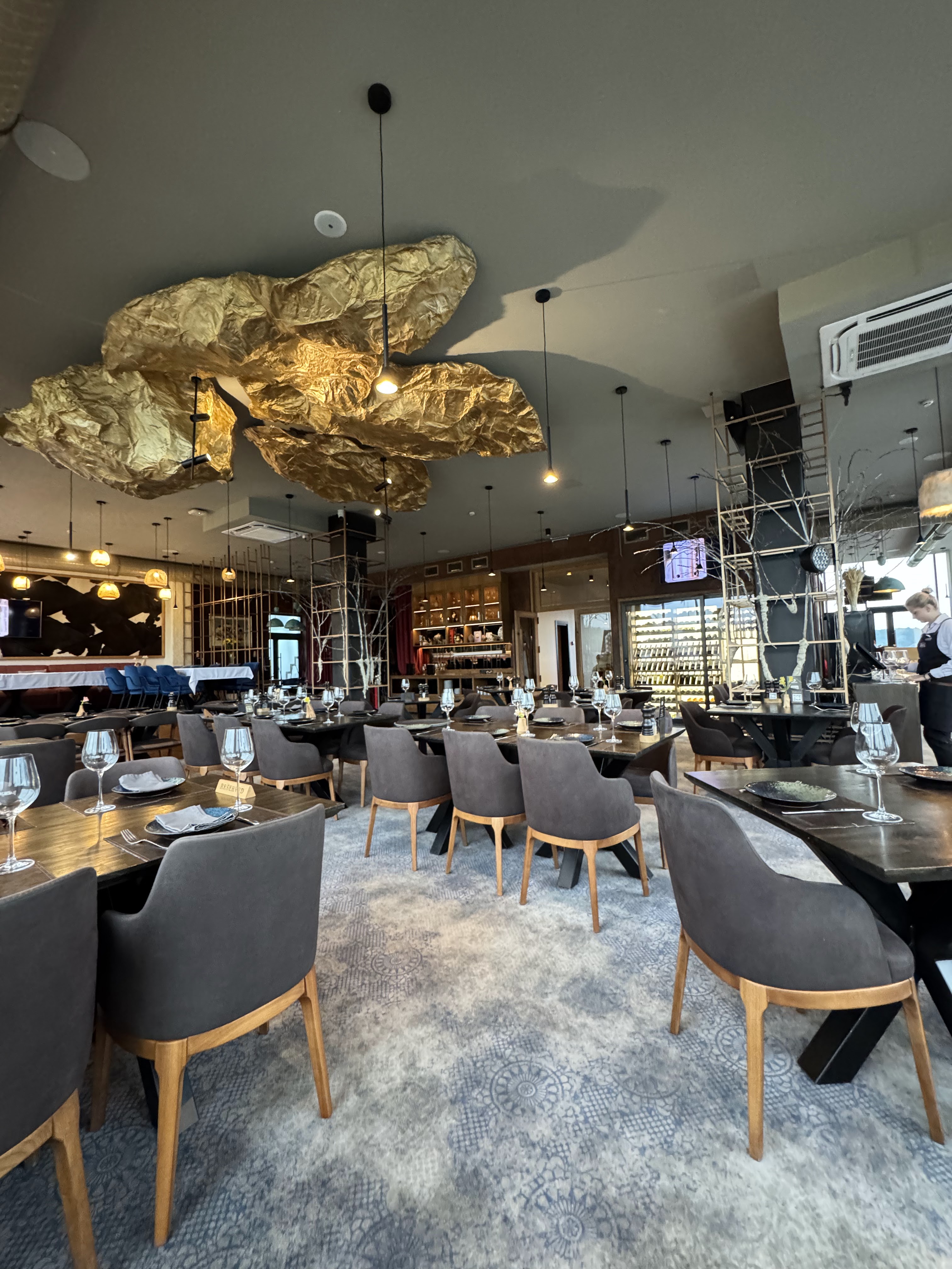 Batoni ресторан грузинської кухні Буковель image 4