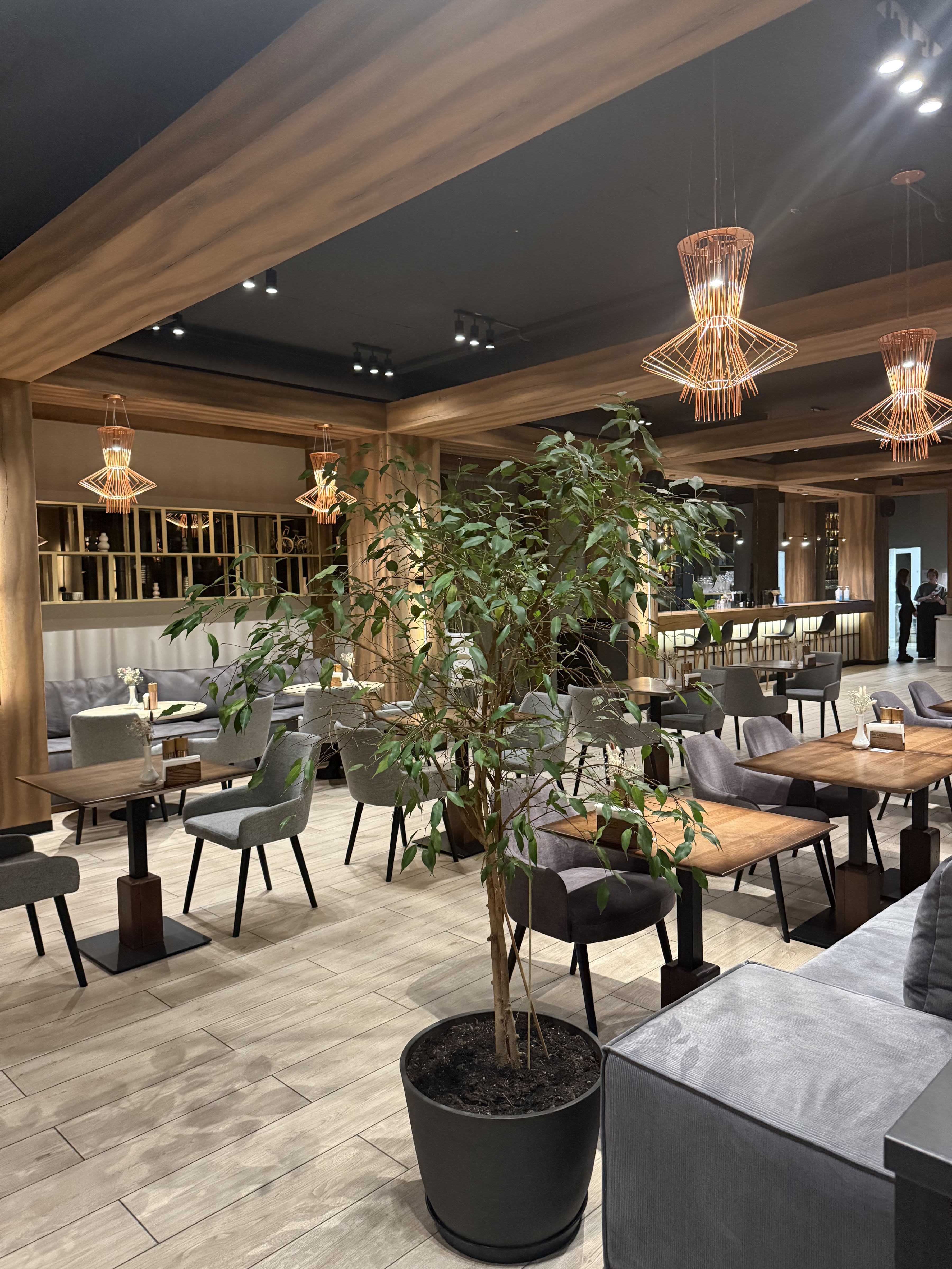 Wood Restaurant image 3