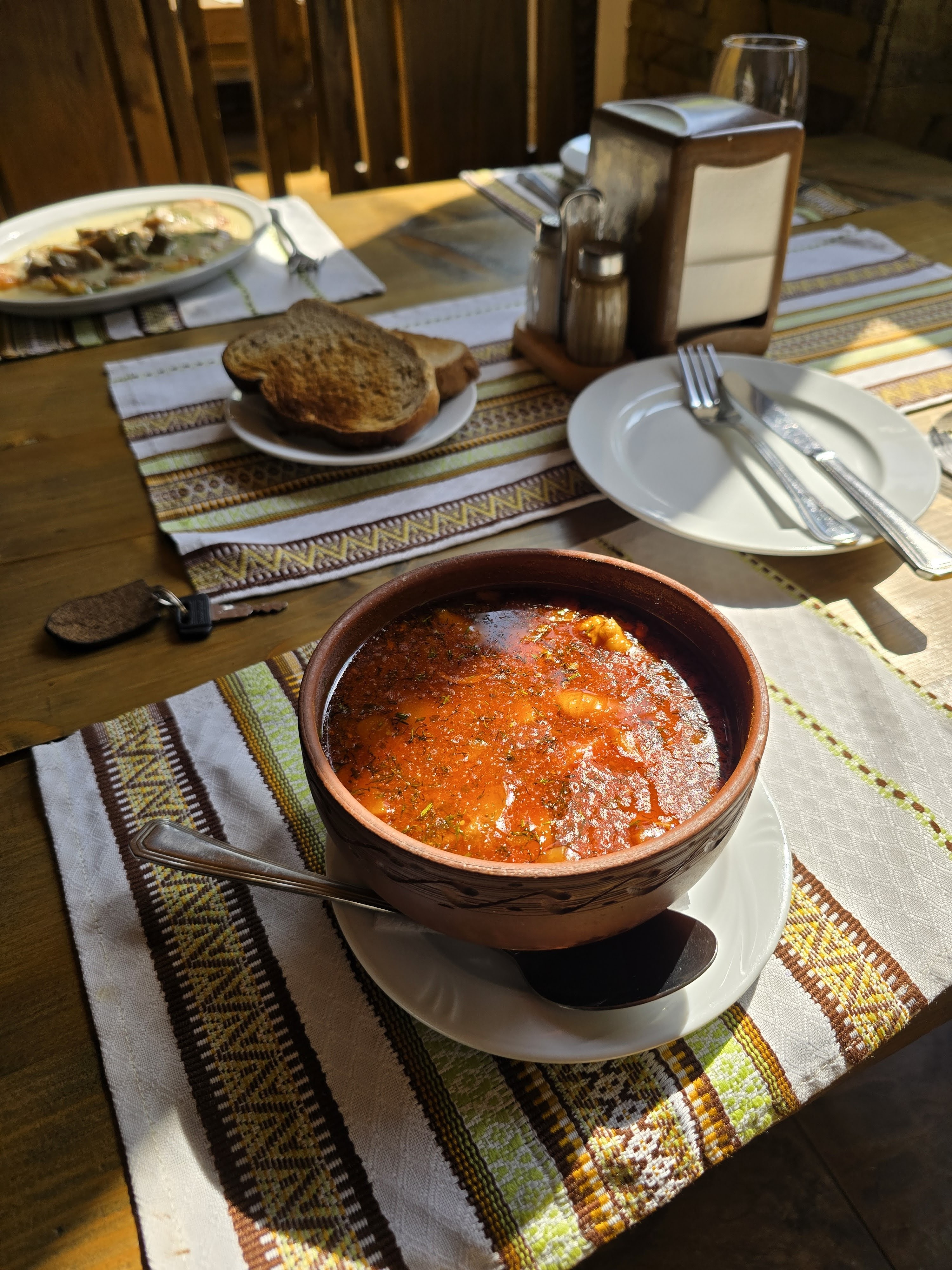 Restoran "Batʹkivsʹkyy Porih" image 8