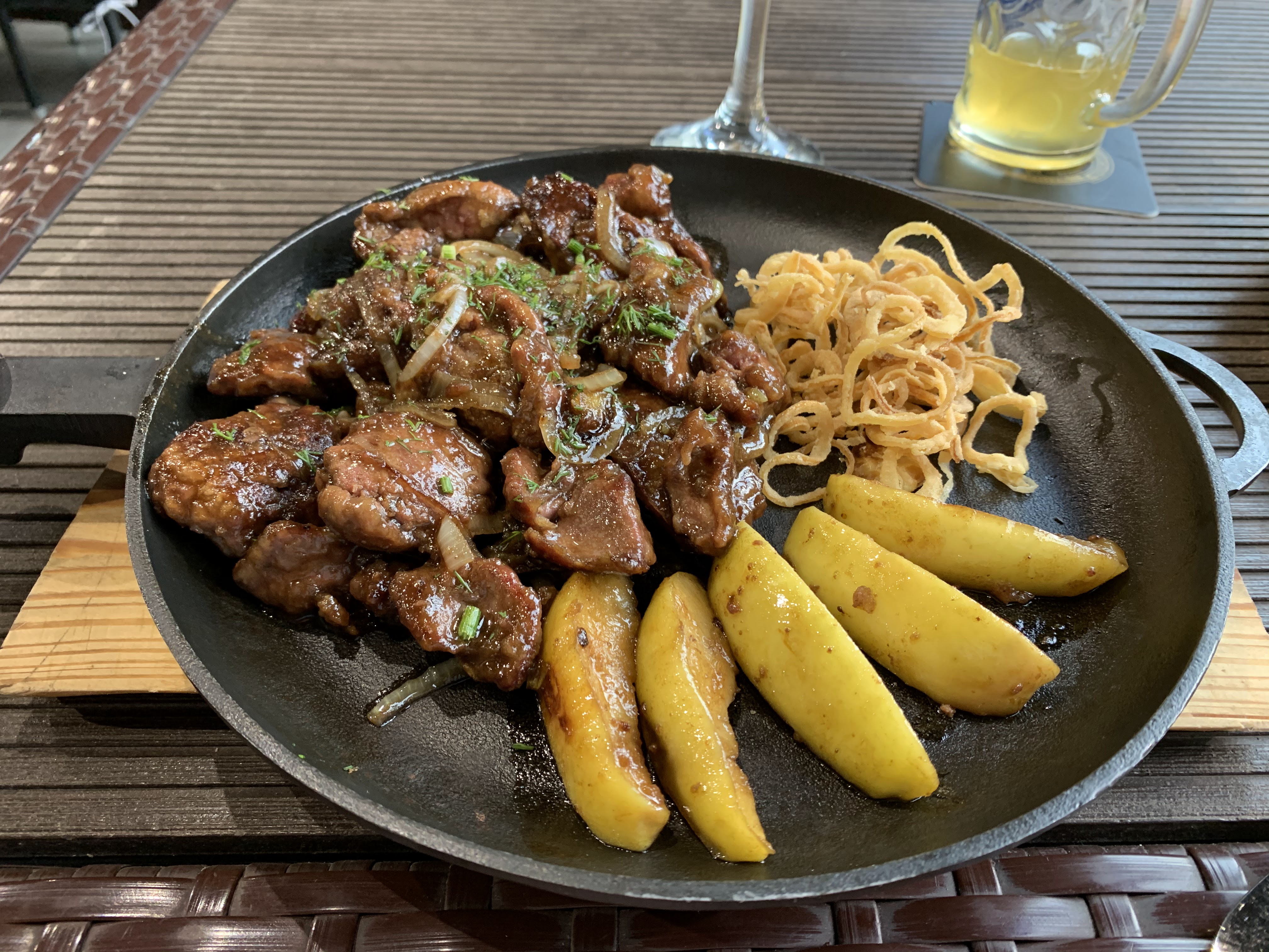 Пивний сад / Biergarten image 2