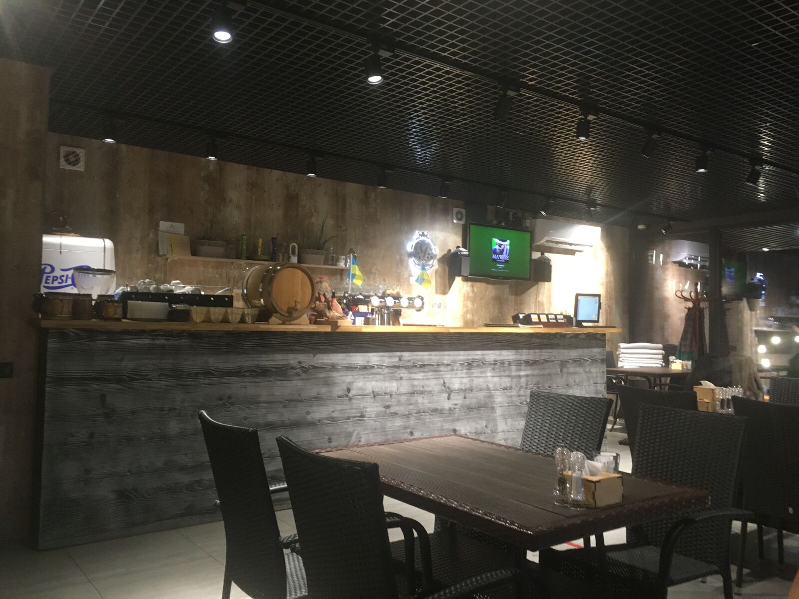 Пивний сад / Biergarten image 3