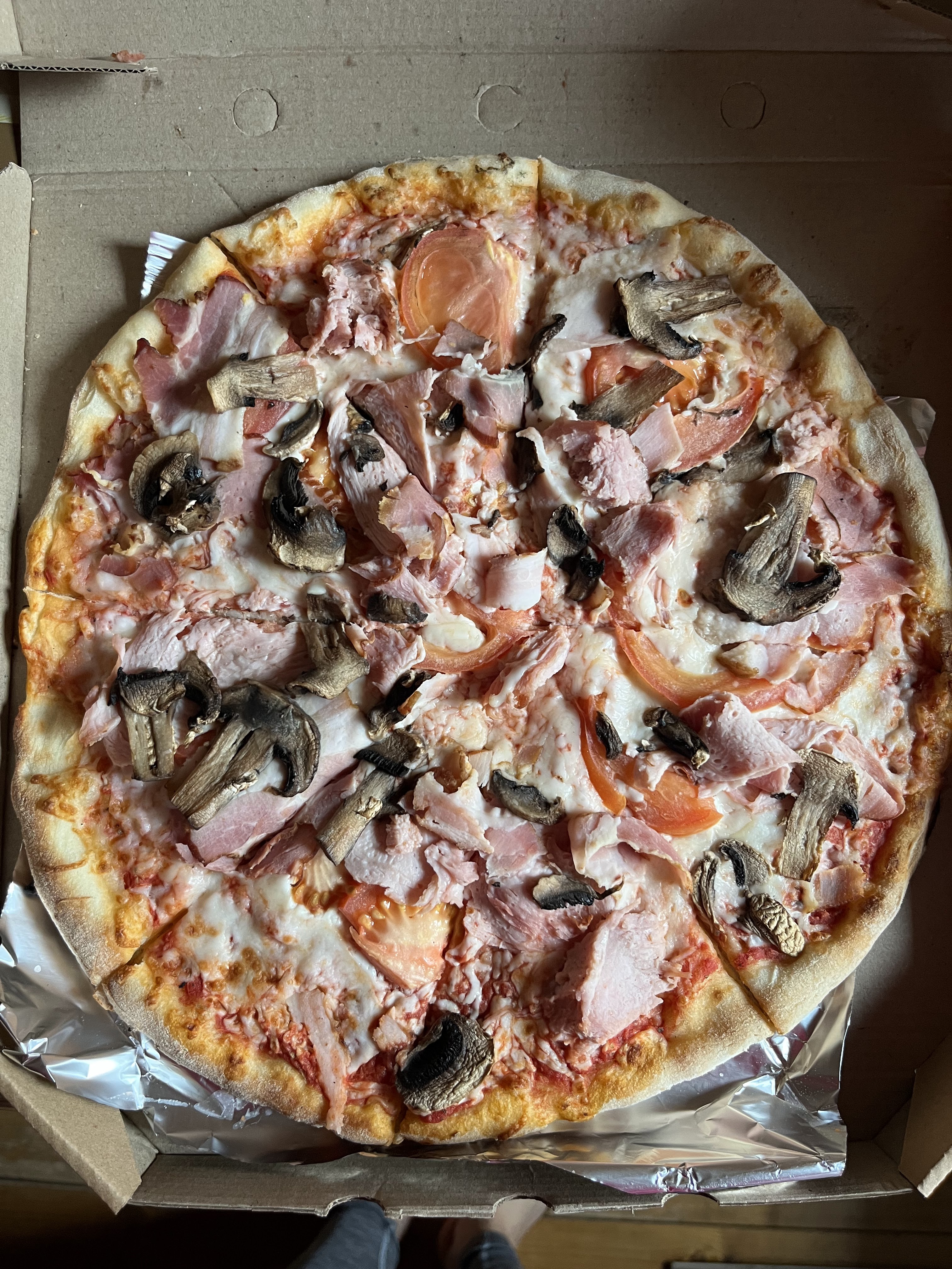 4х4 Суші×Піца на дровах image 5