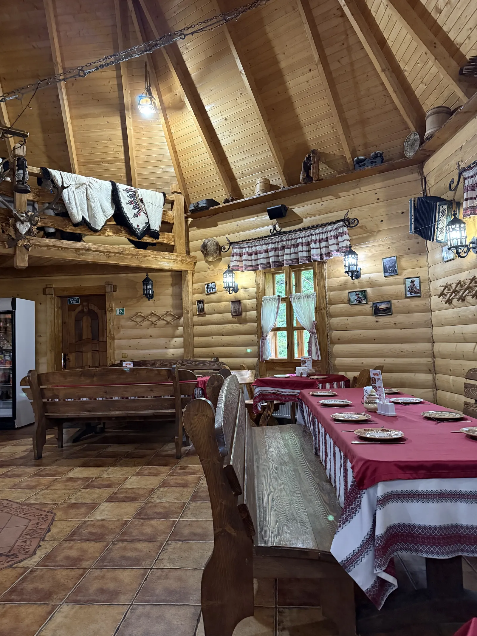 Kolyba "Dykyy Med" image 3