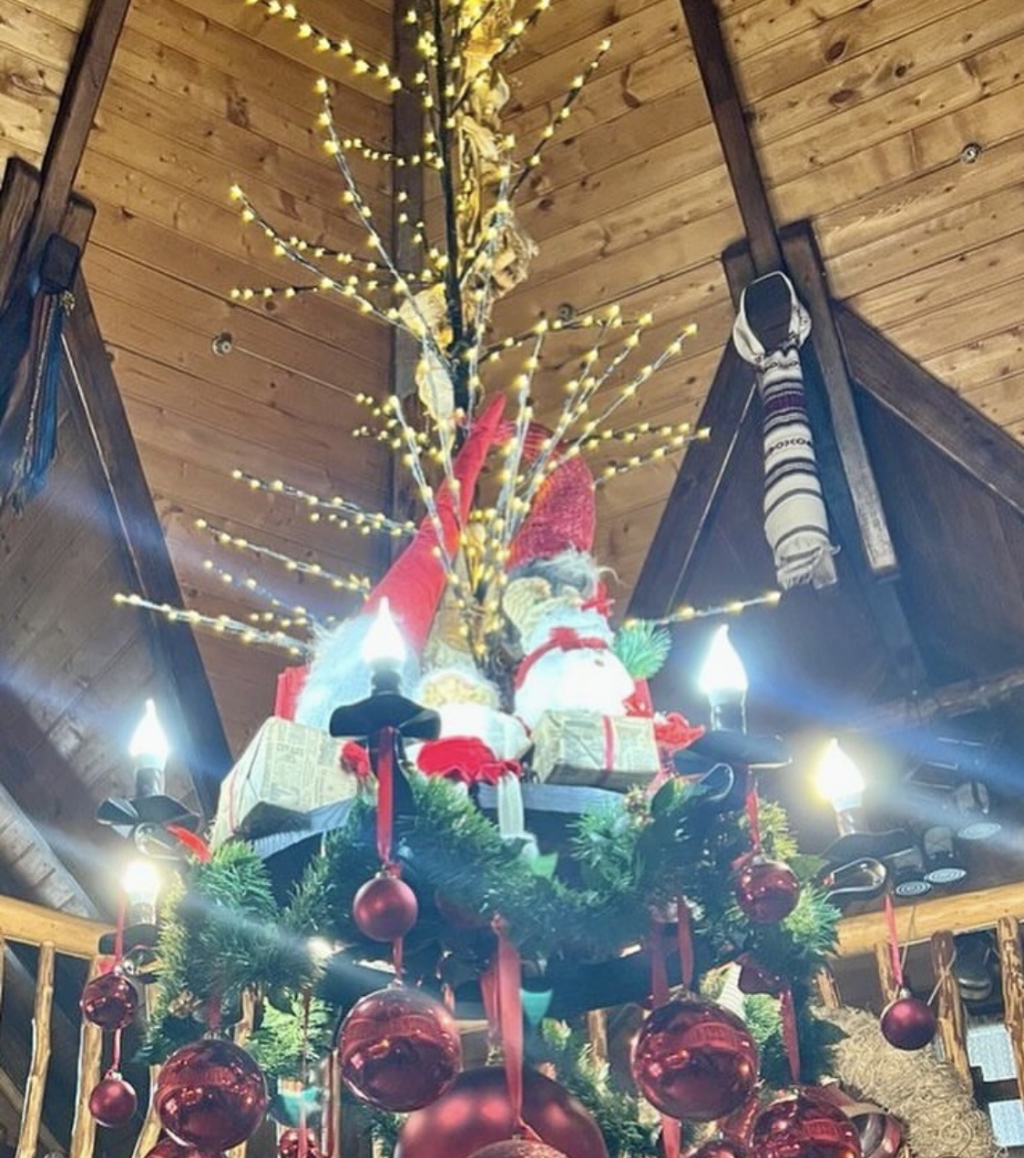 Колиба На Пеньках+ готель image 10