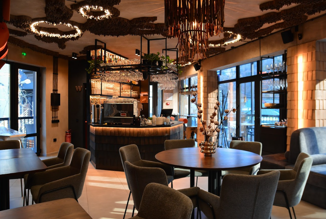 СХОДИ•ресторан на висоті image 1