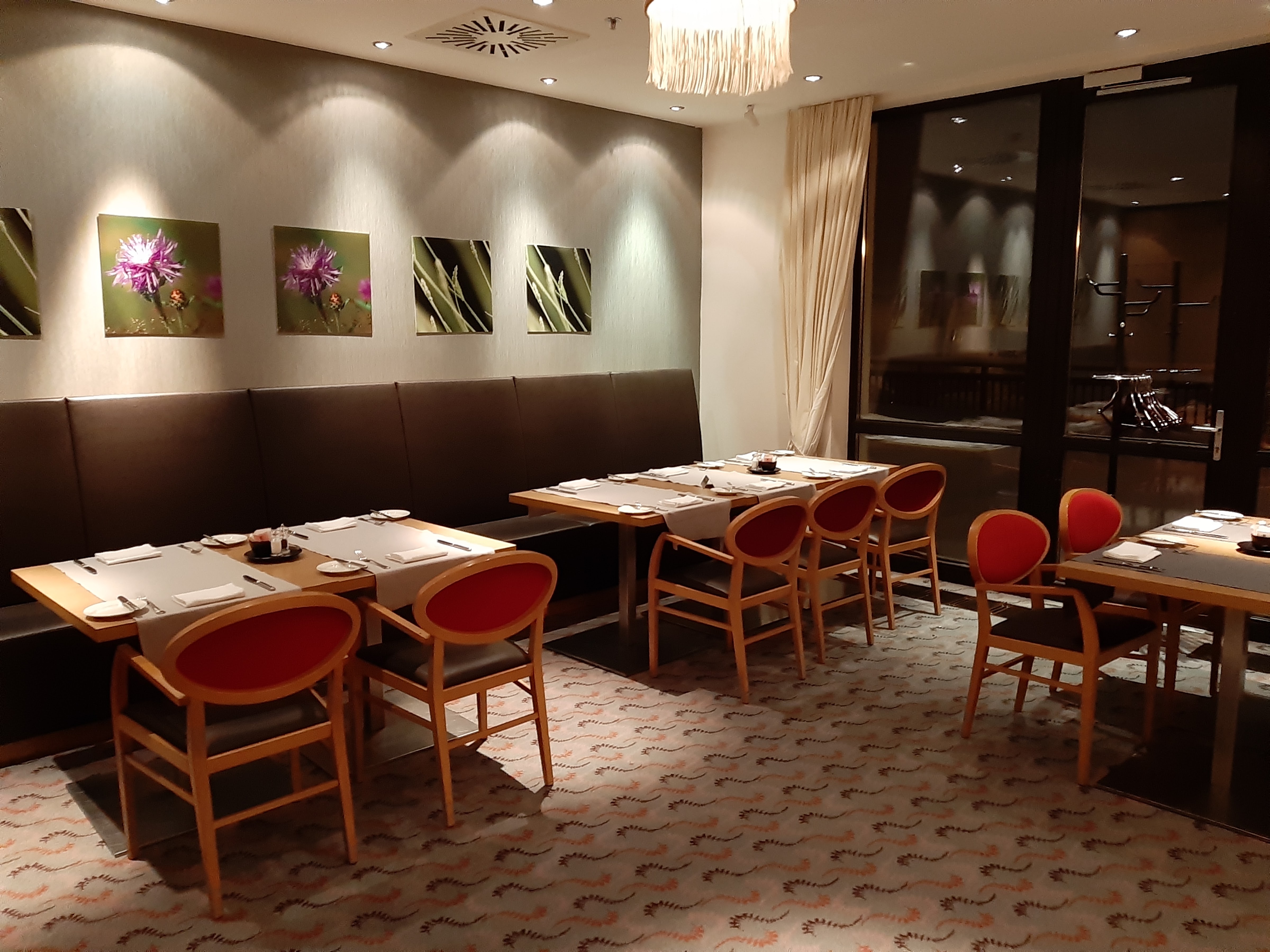 Restaurant B-Zone image 1