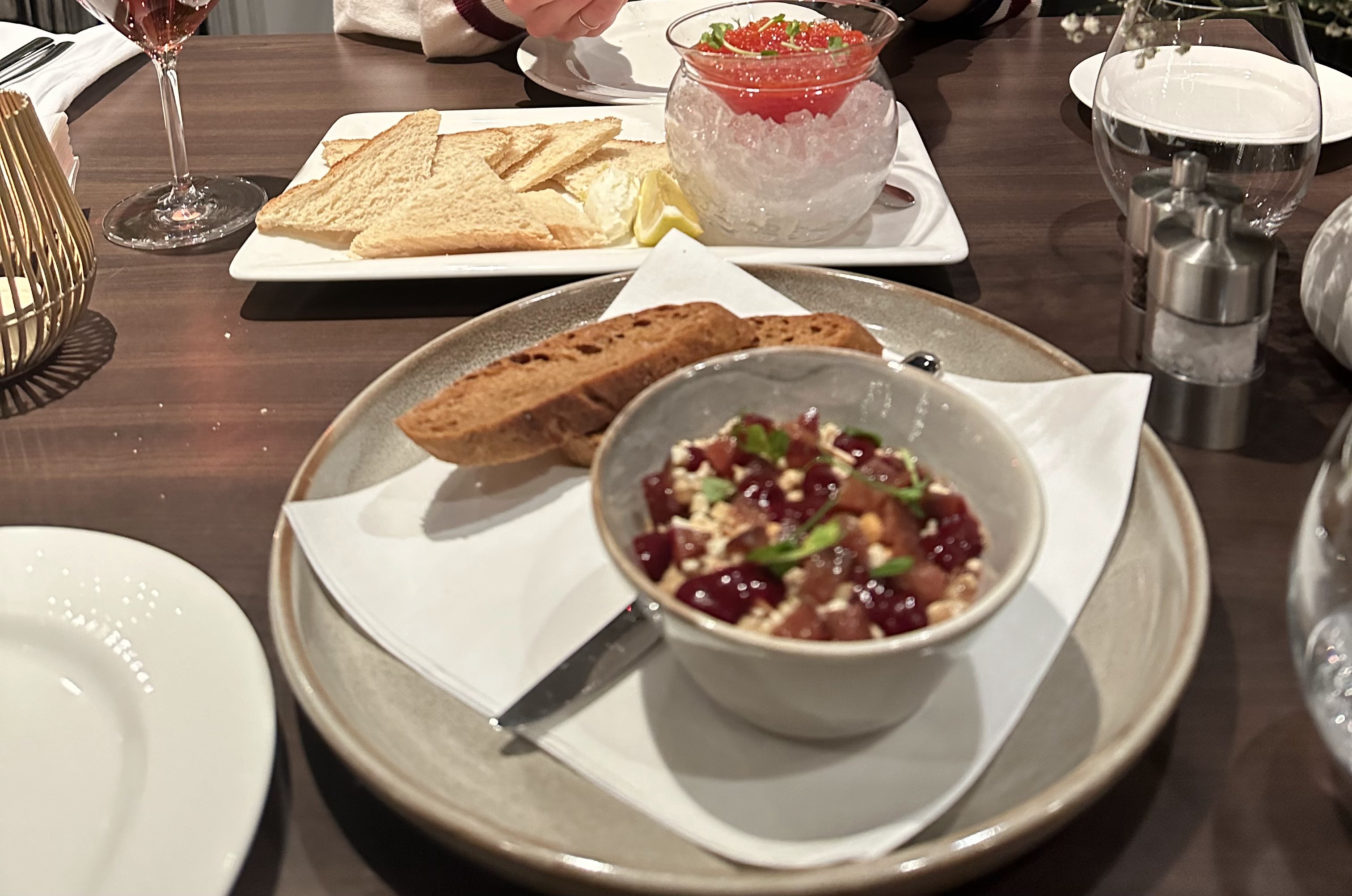 Restaurant B-Zone image 2