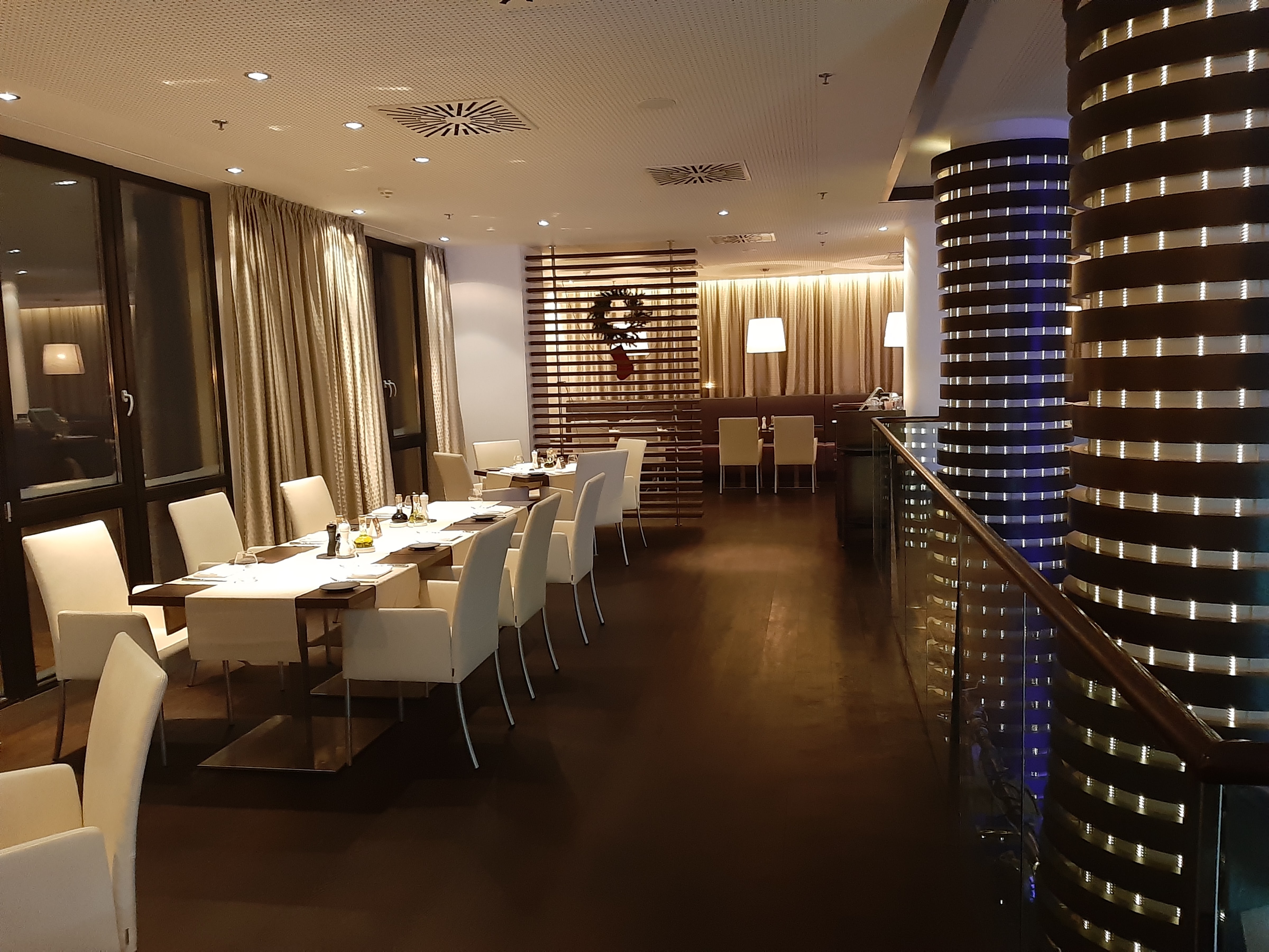 Restaurant B-Zone image 7