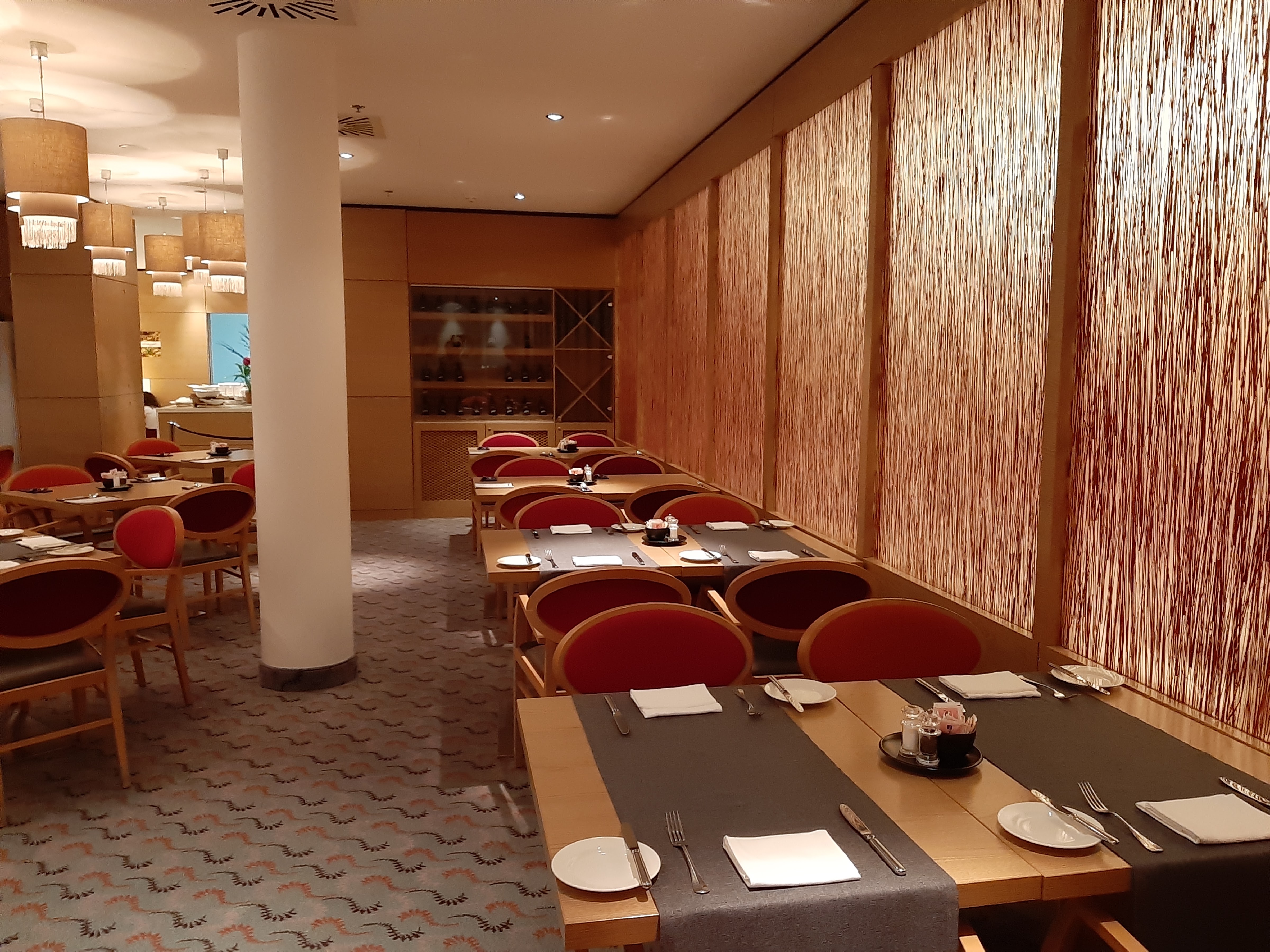 Restaurant B-Zone image 10