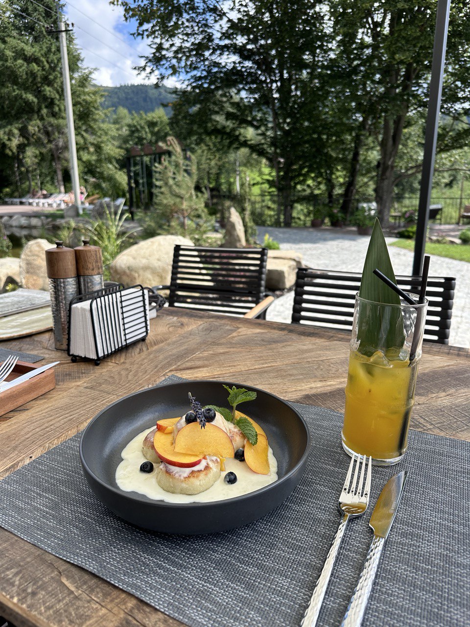 TRAVY restaurant image 2