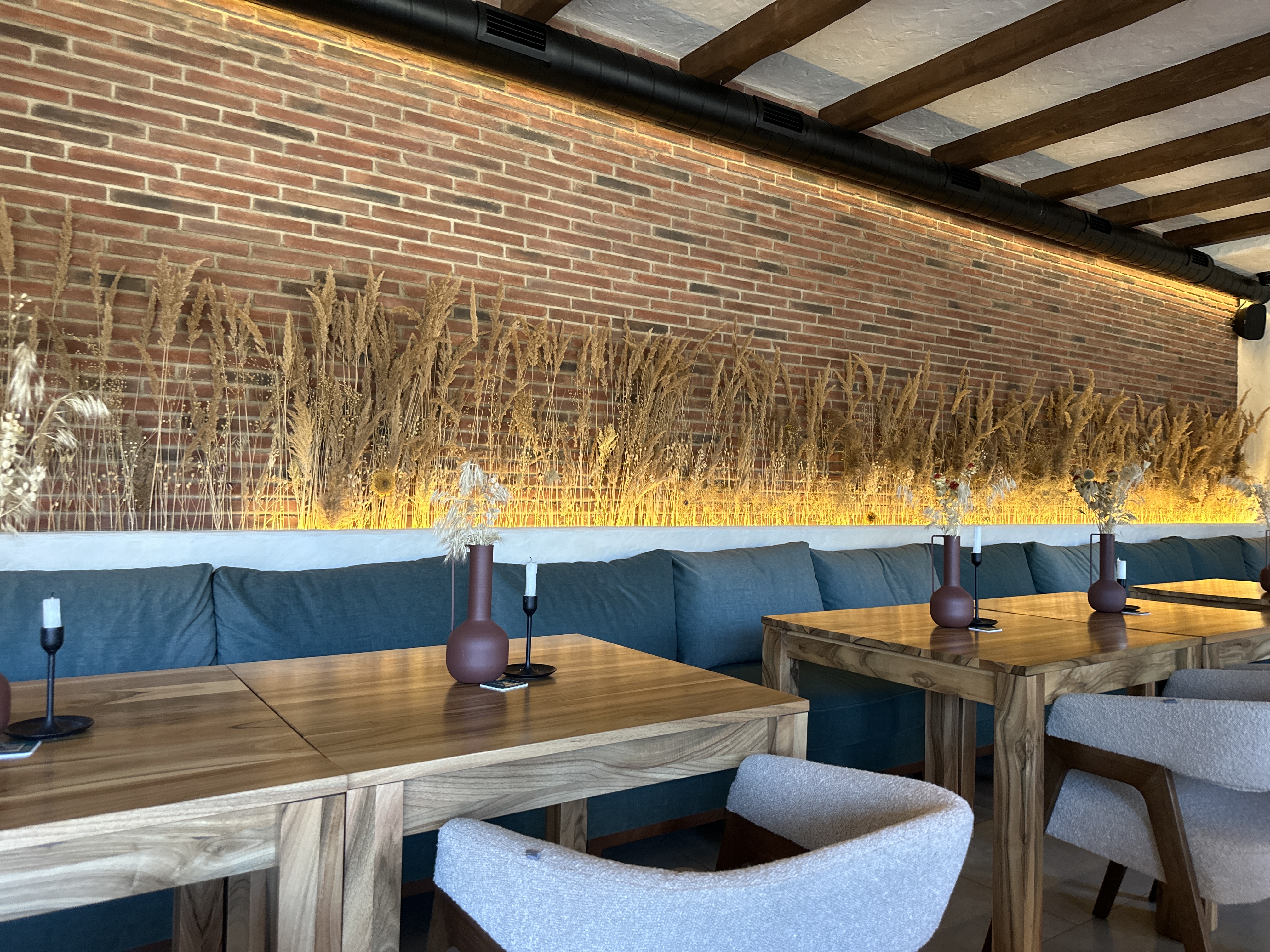 TRAVY restaurant image 7