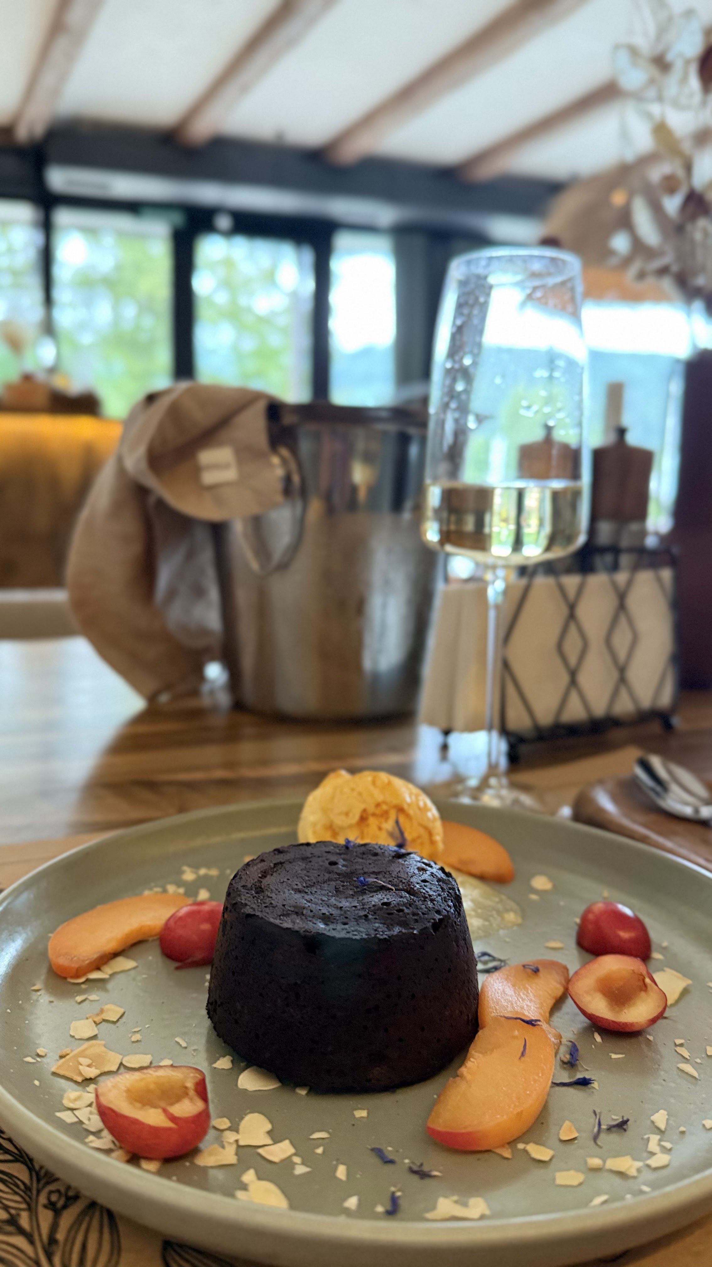 TRAVY restaurant image 9