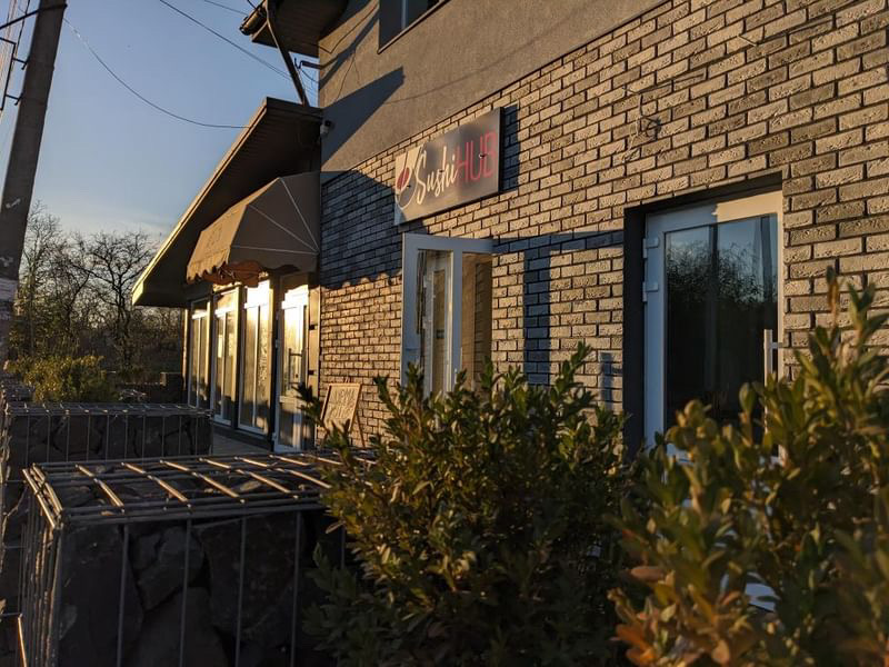 Sushi Hub image 3