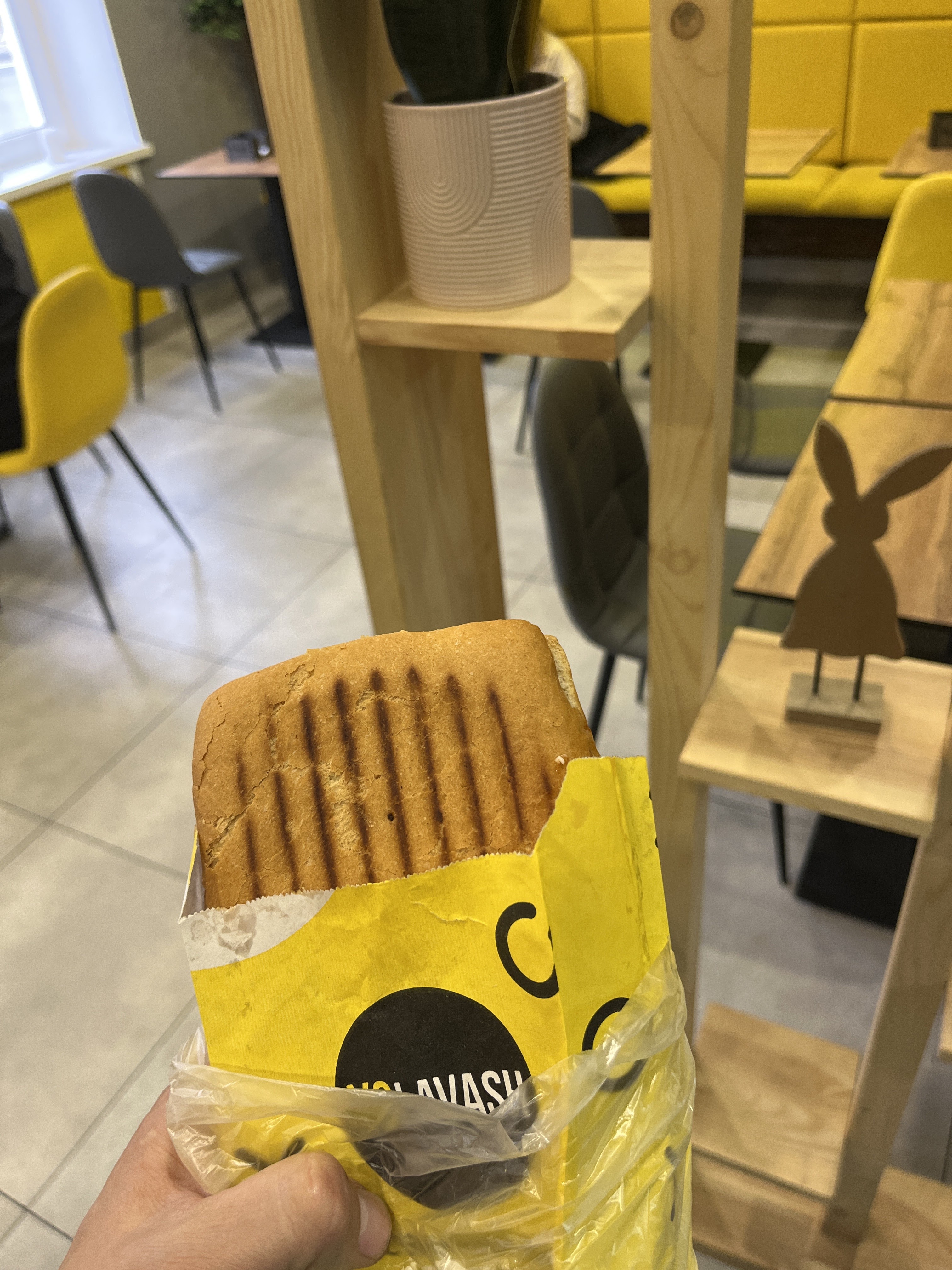 Yolavash Shaurma Ta Kava image 8