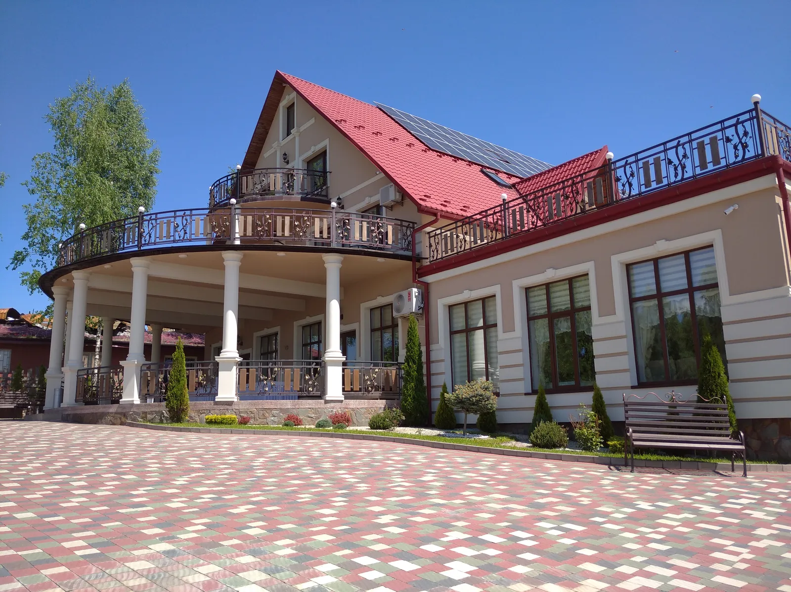 Restoranno-Hotelʹno-Vidpochynkovyy Kompleks Belʹveder image 6
