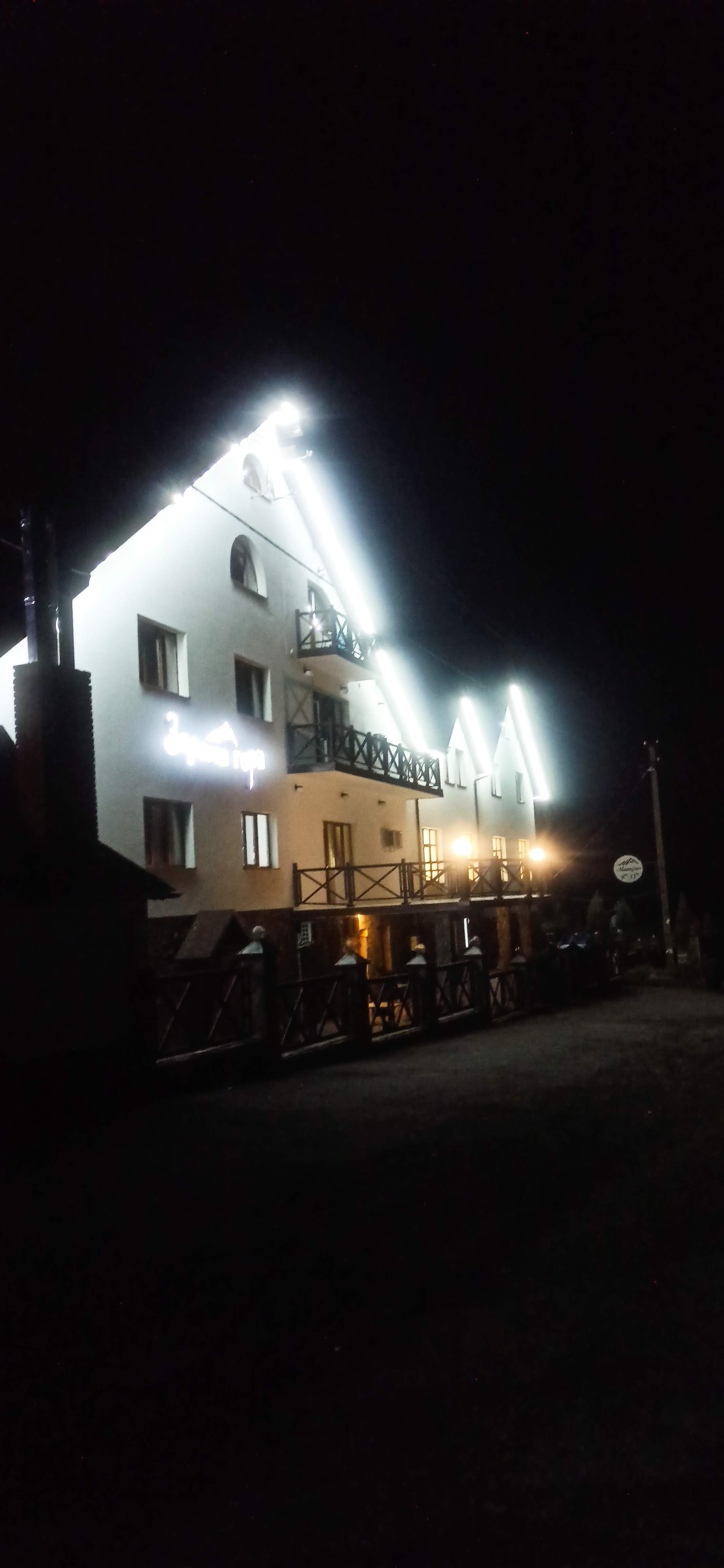 Gold mountain image 9