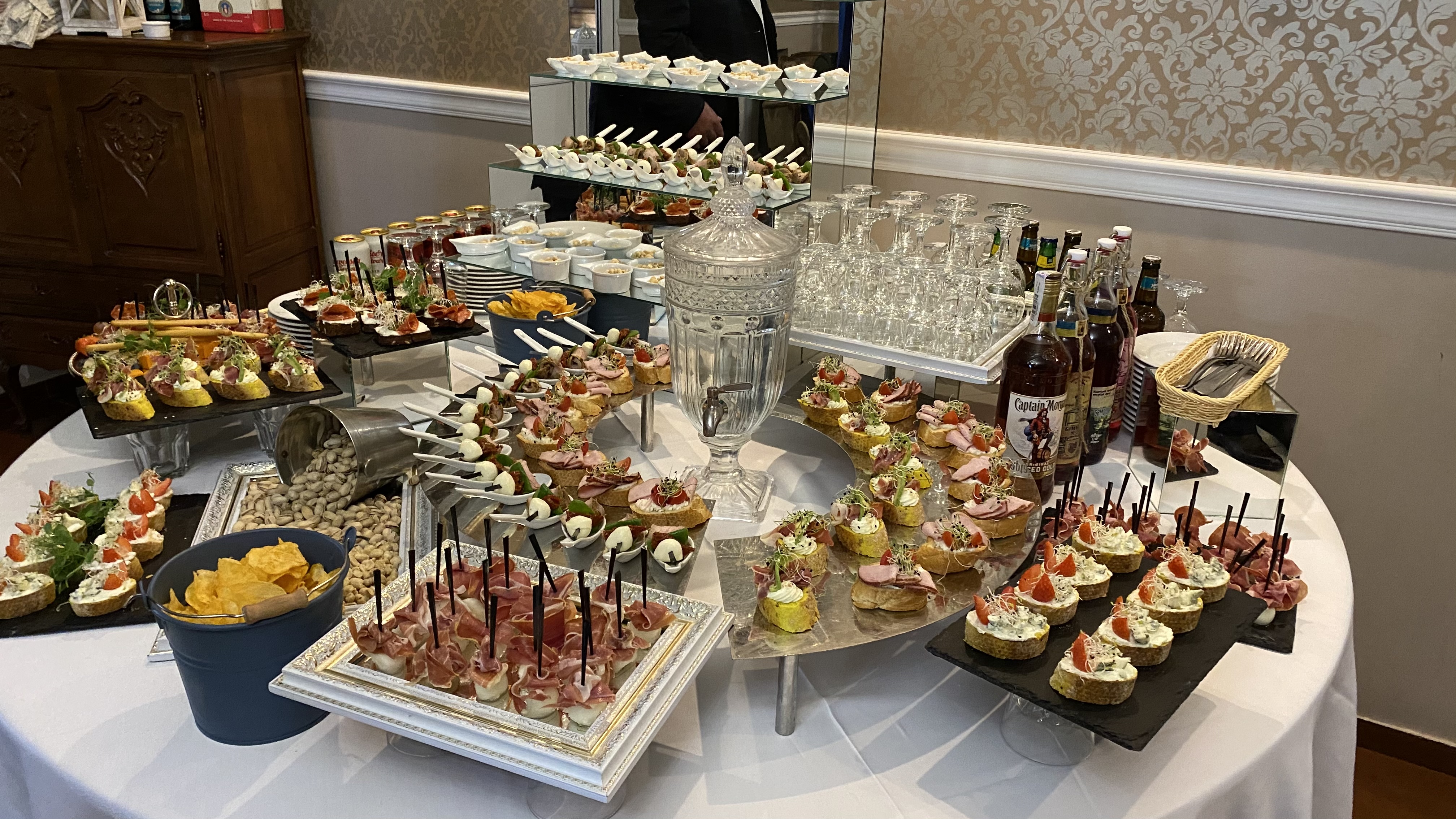 ФІЛЬВАРОК, КАФЕ-БАР image 2