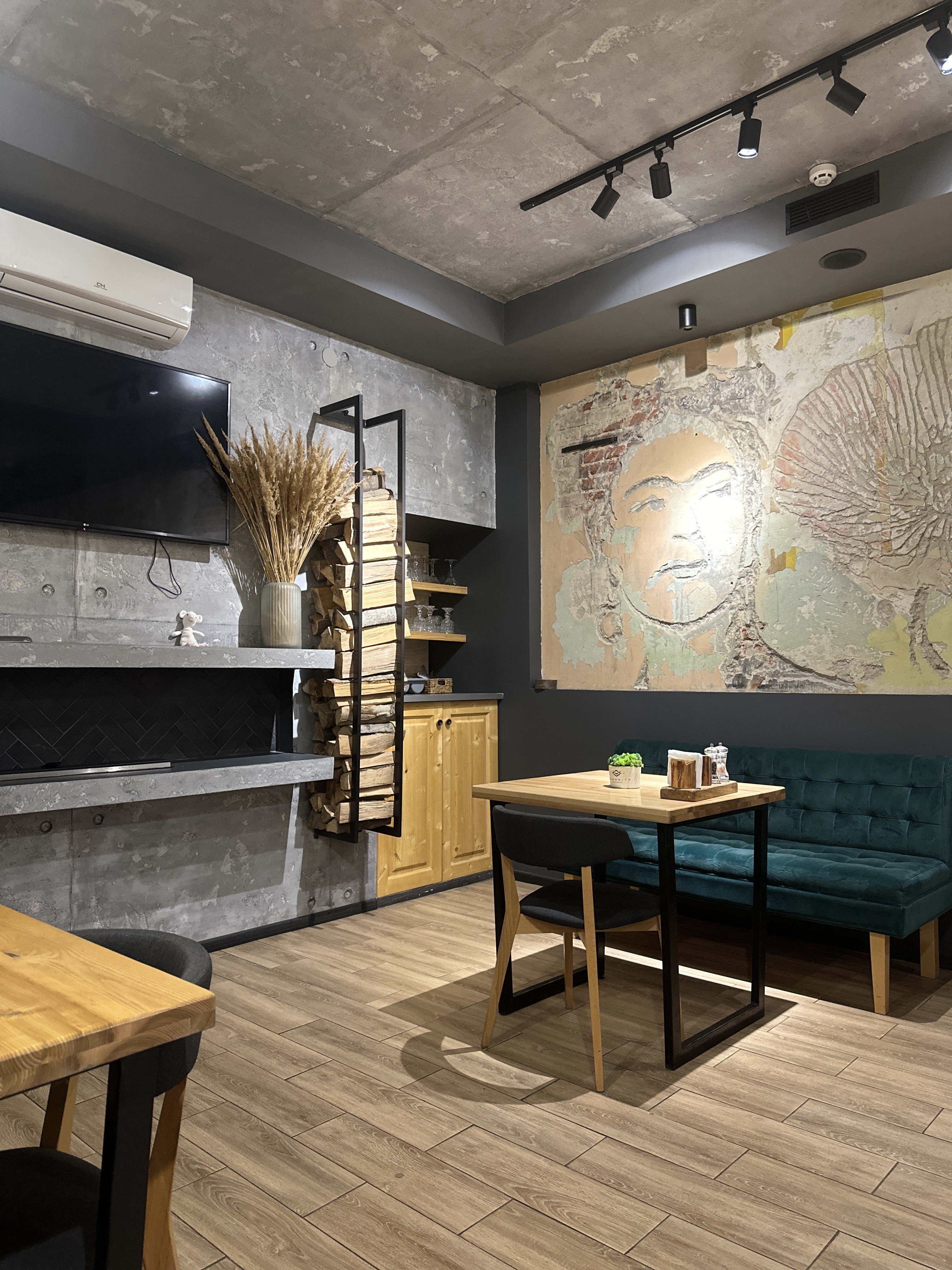 MAMASITA Restobar image 8