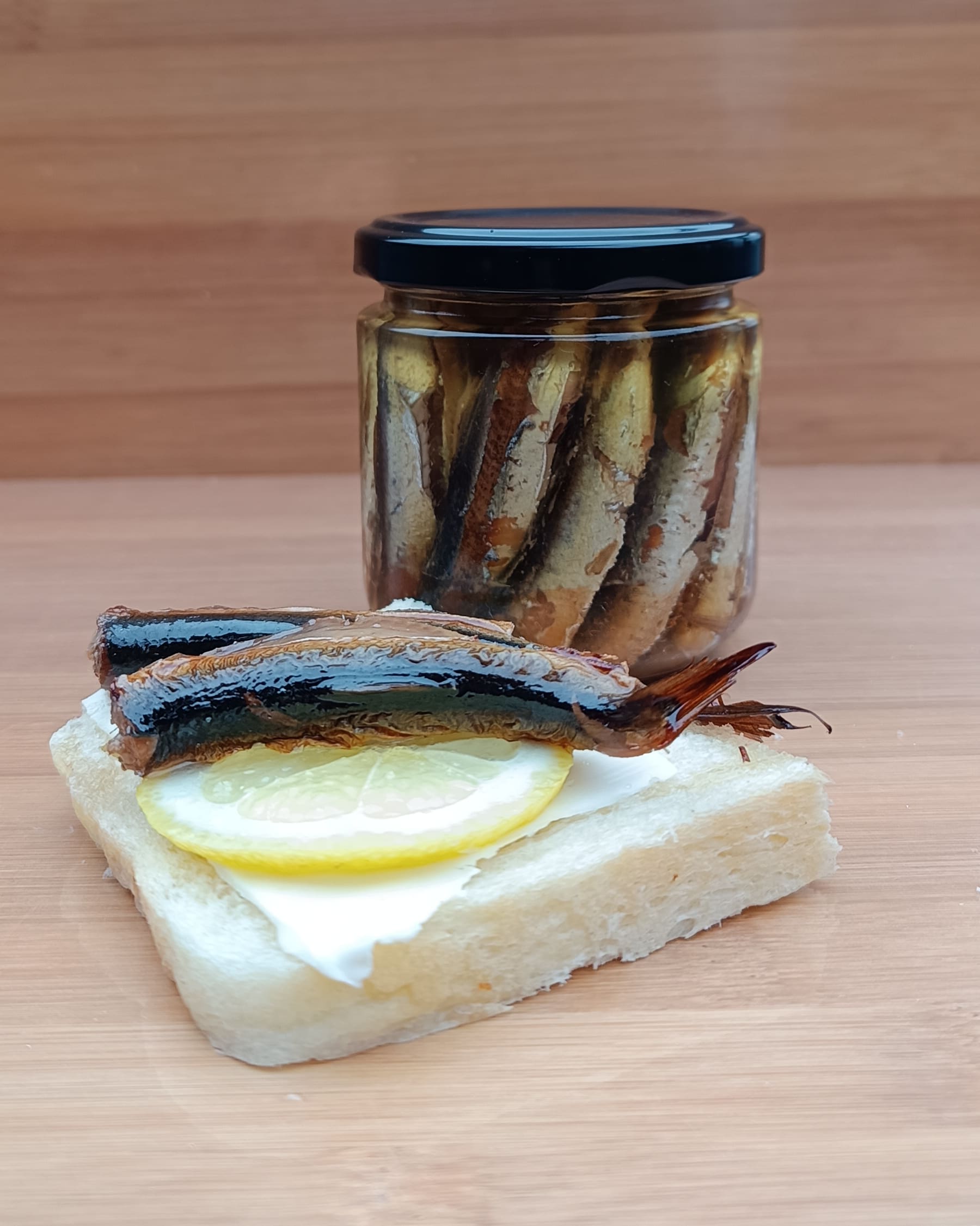 Shashlyk Kury Ta Ryba Zapecheni Na Drovakh image 10