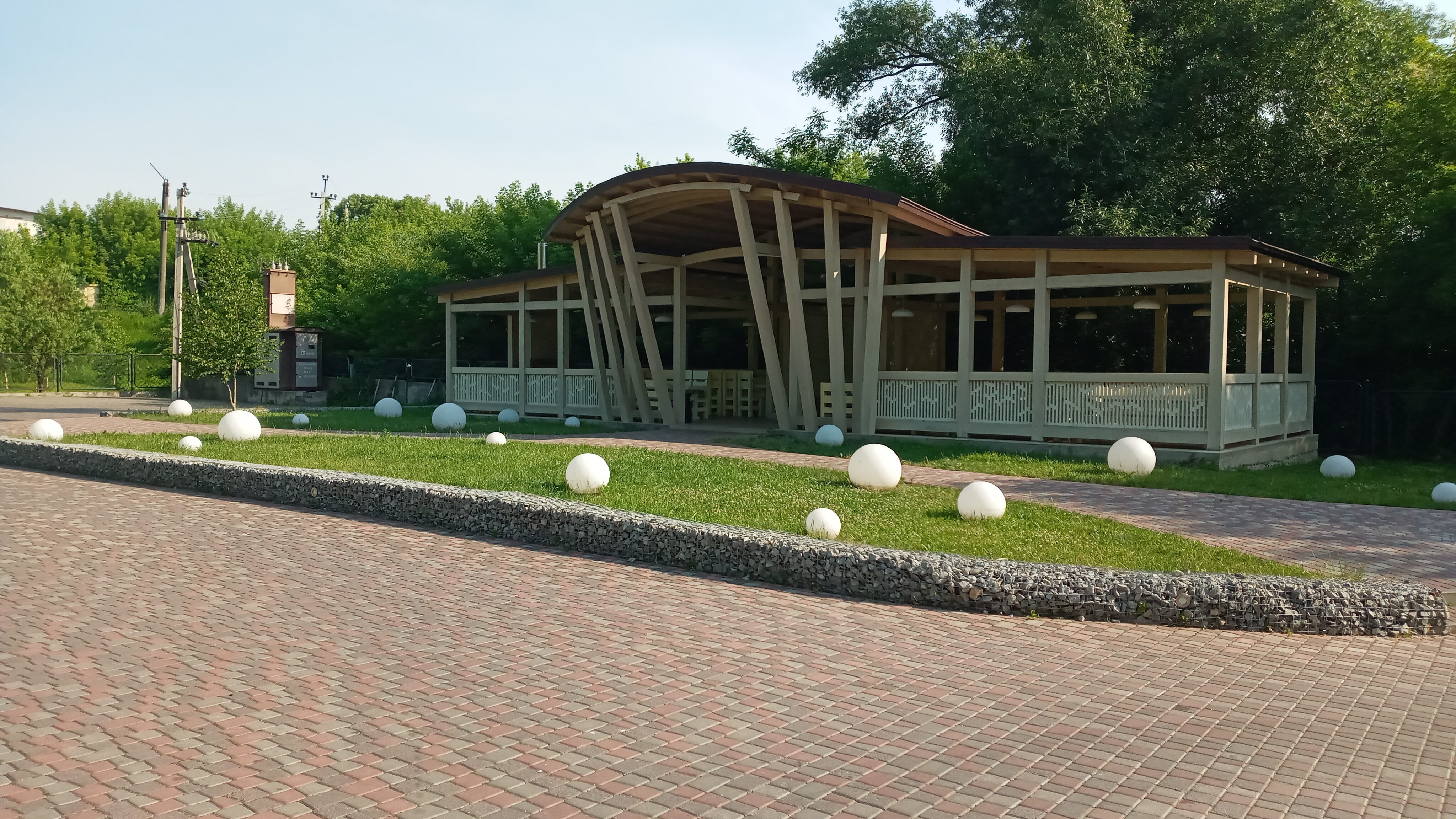 Merry Land of restaurant and entertainment complex. image 8