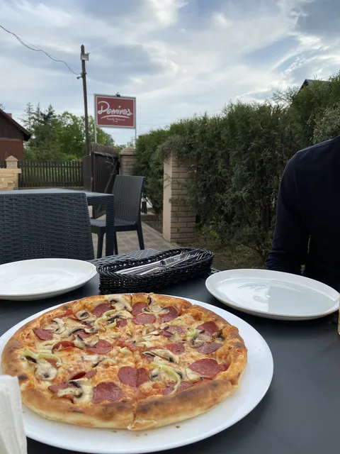 Dominos image 3