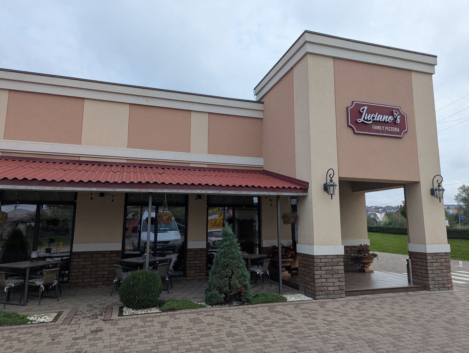 Luciano’s Family Pizzeria image 3