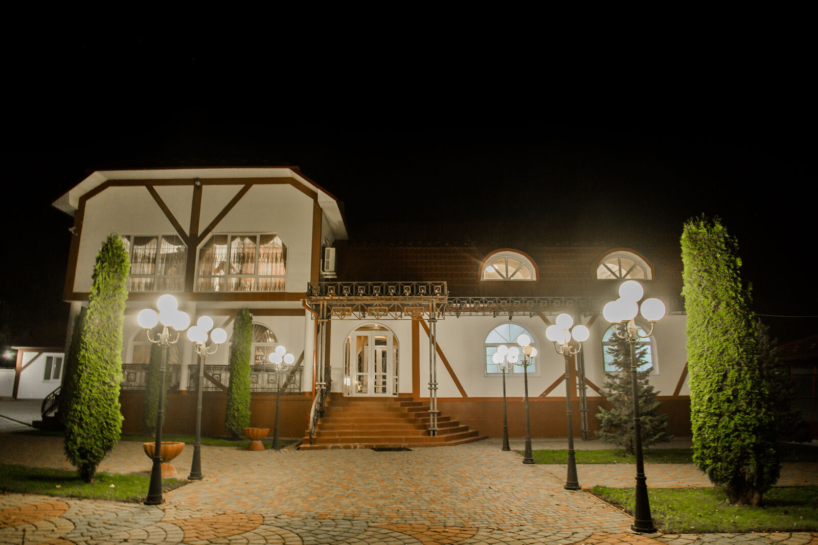 Vernisazh image 3