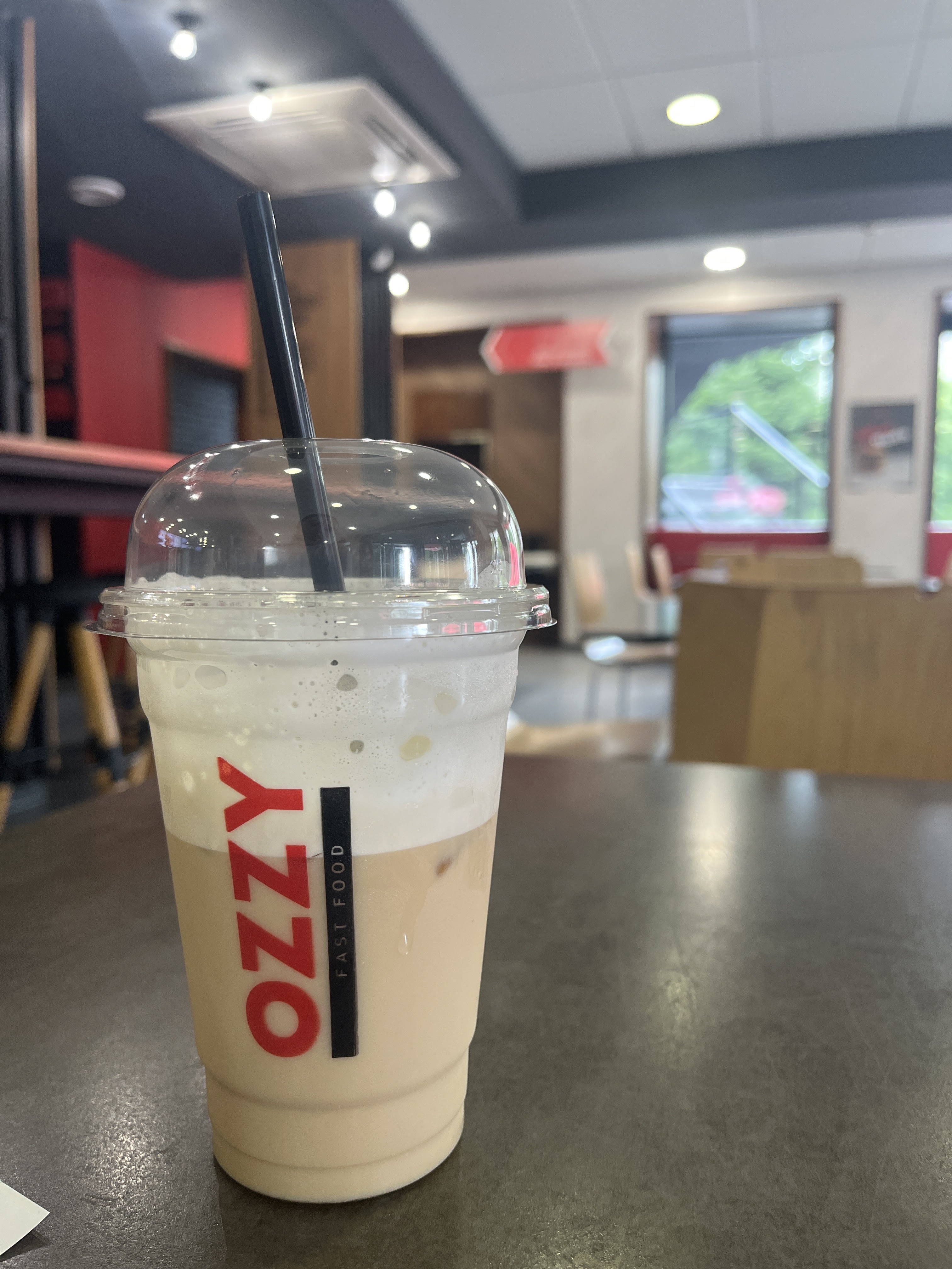 Ozzy Fast food image 8