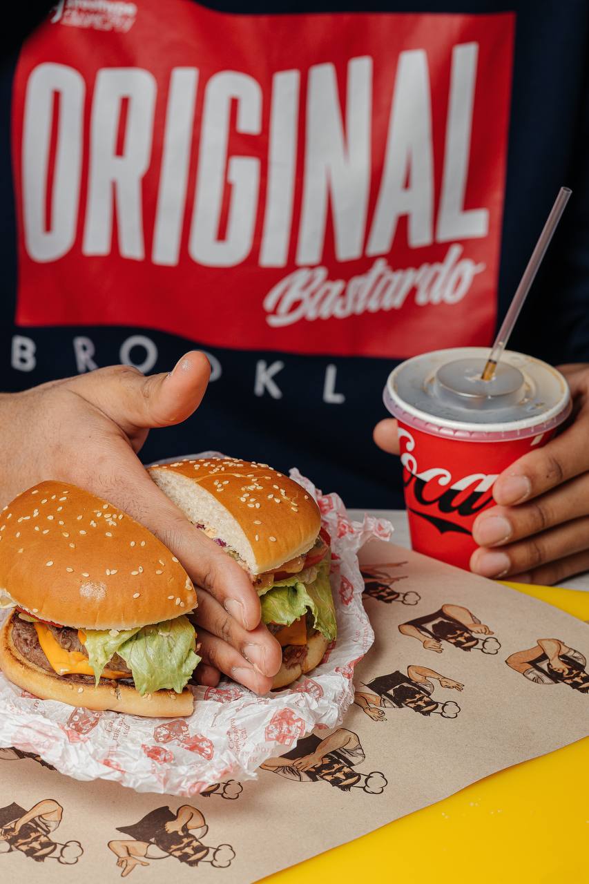 Daddy Burger image 2