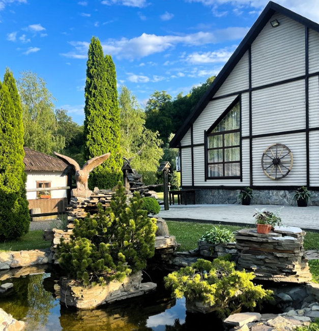 Orlyne Hnizdo image 3