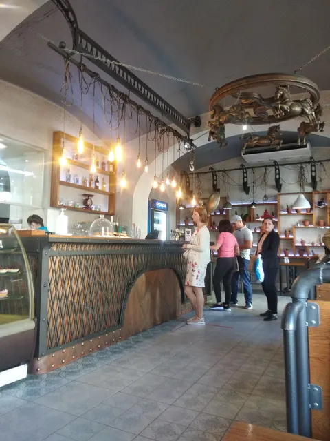 Park Pizza image 6