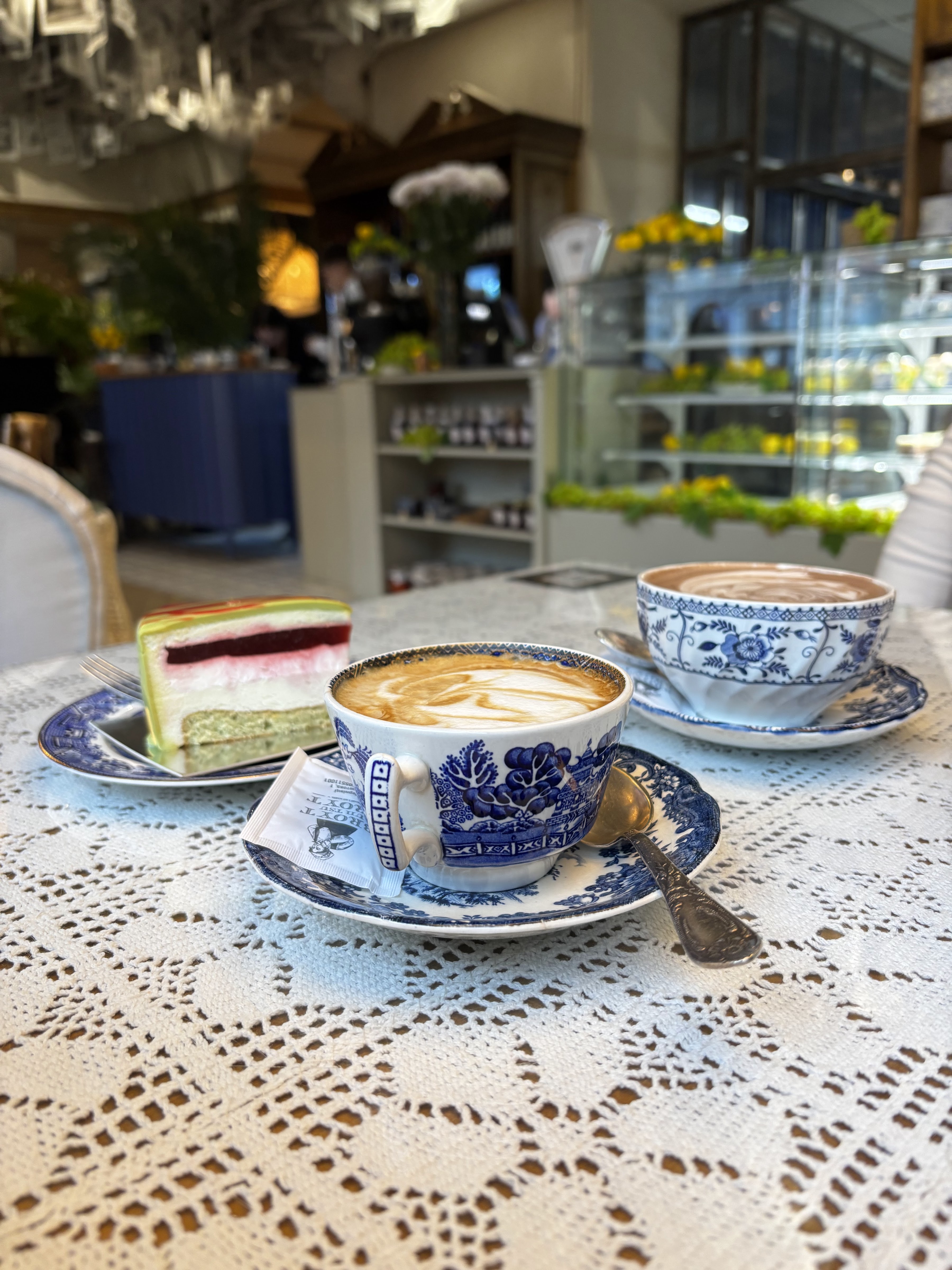 Broyt un tsu Broyt image 6