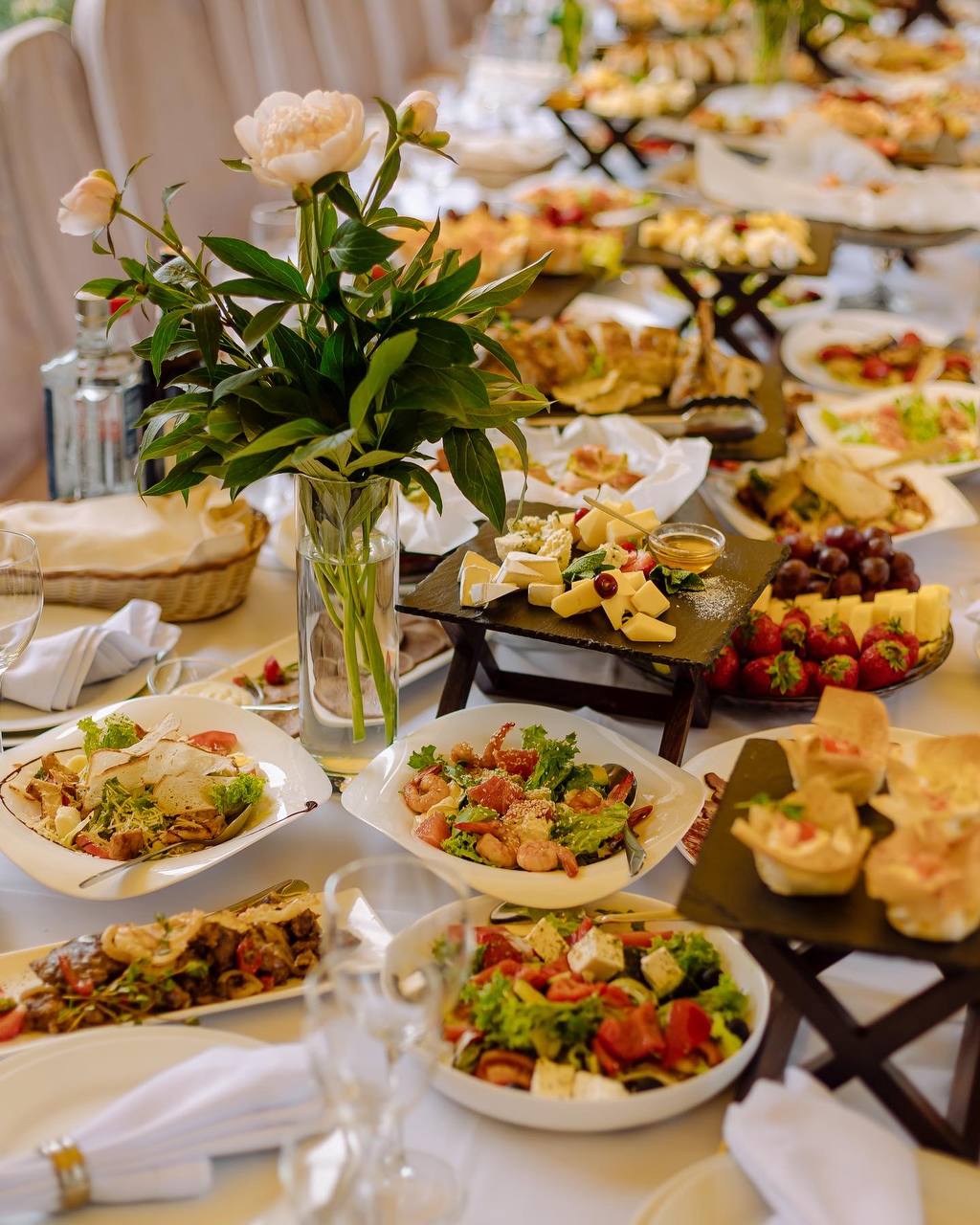 Гостинний Двір|Ресторан|Дитячий простір|Сауна| image 2