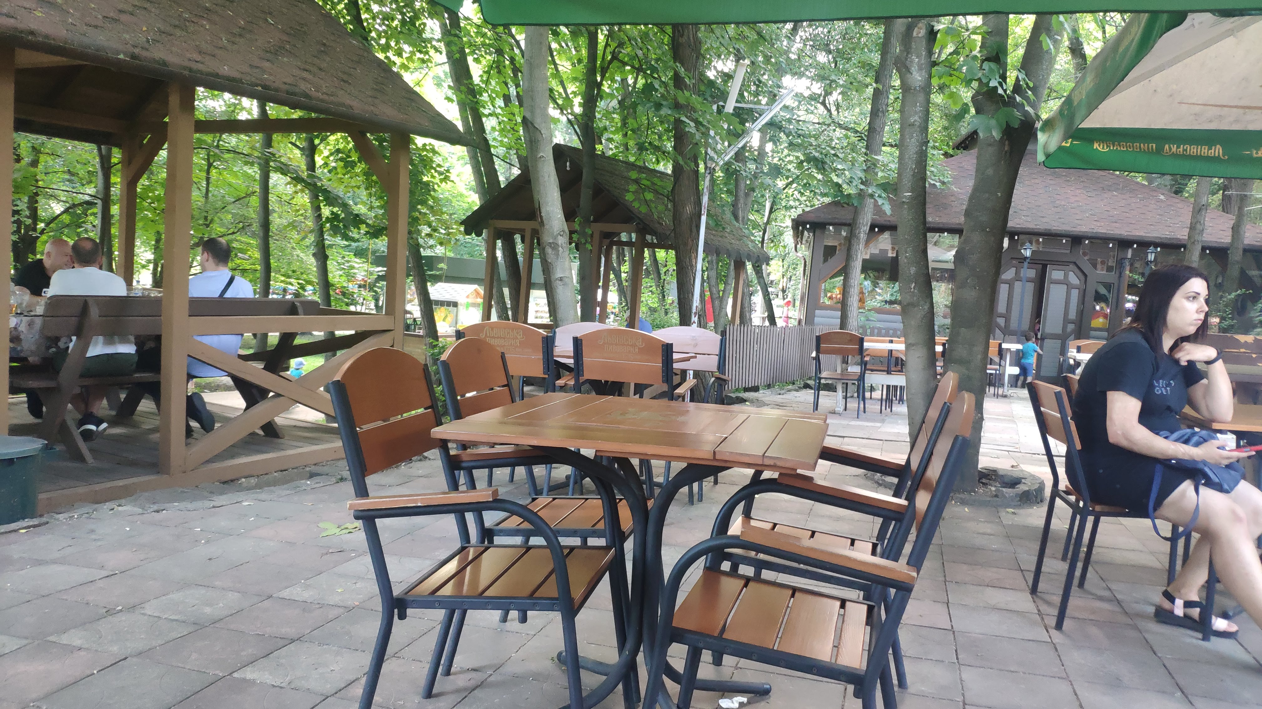 Комплекс синій Папуга. Ресторан"Park House" image 7