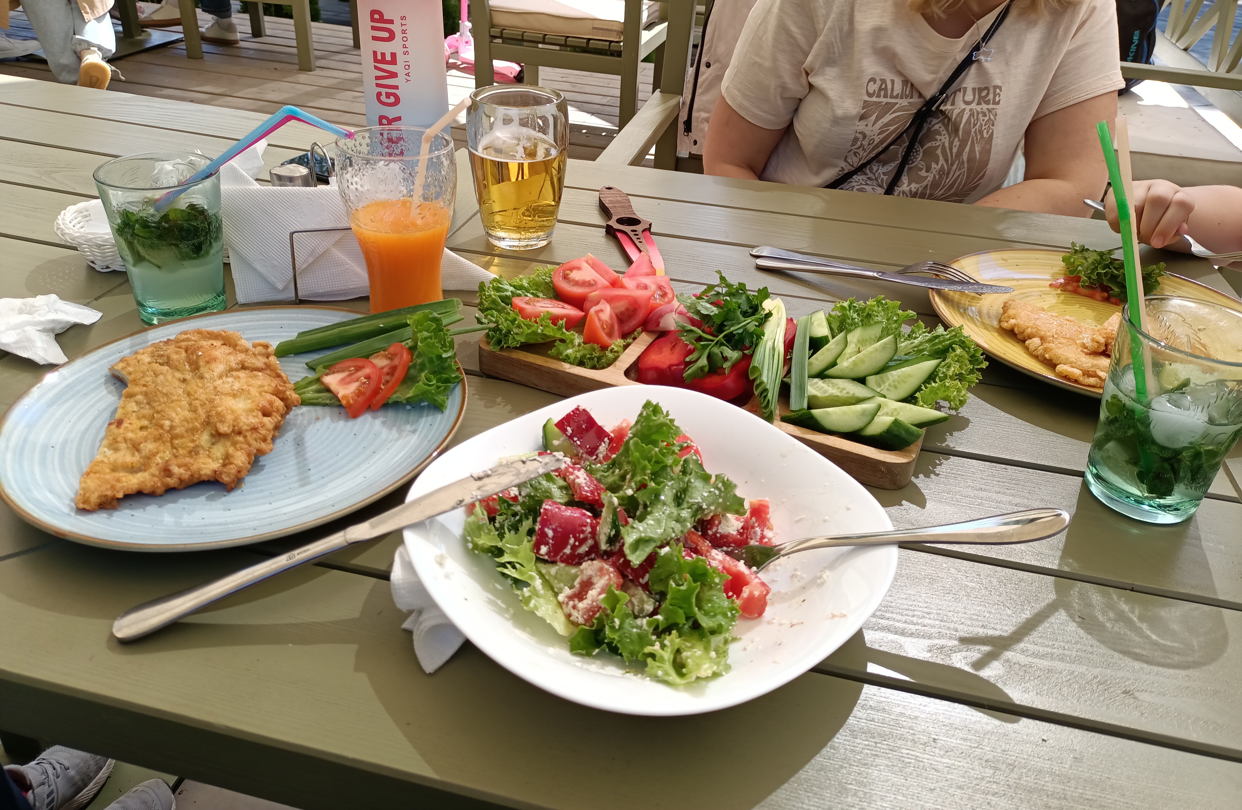 Комплекс синій Папуга. Ресторан"Park House" image 9