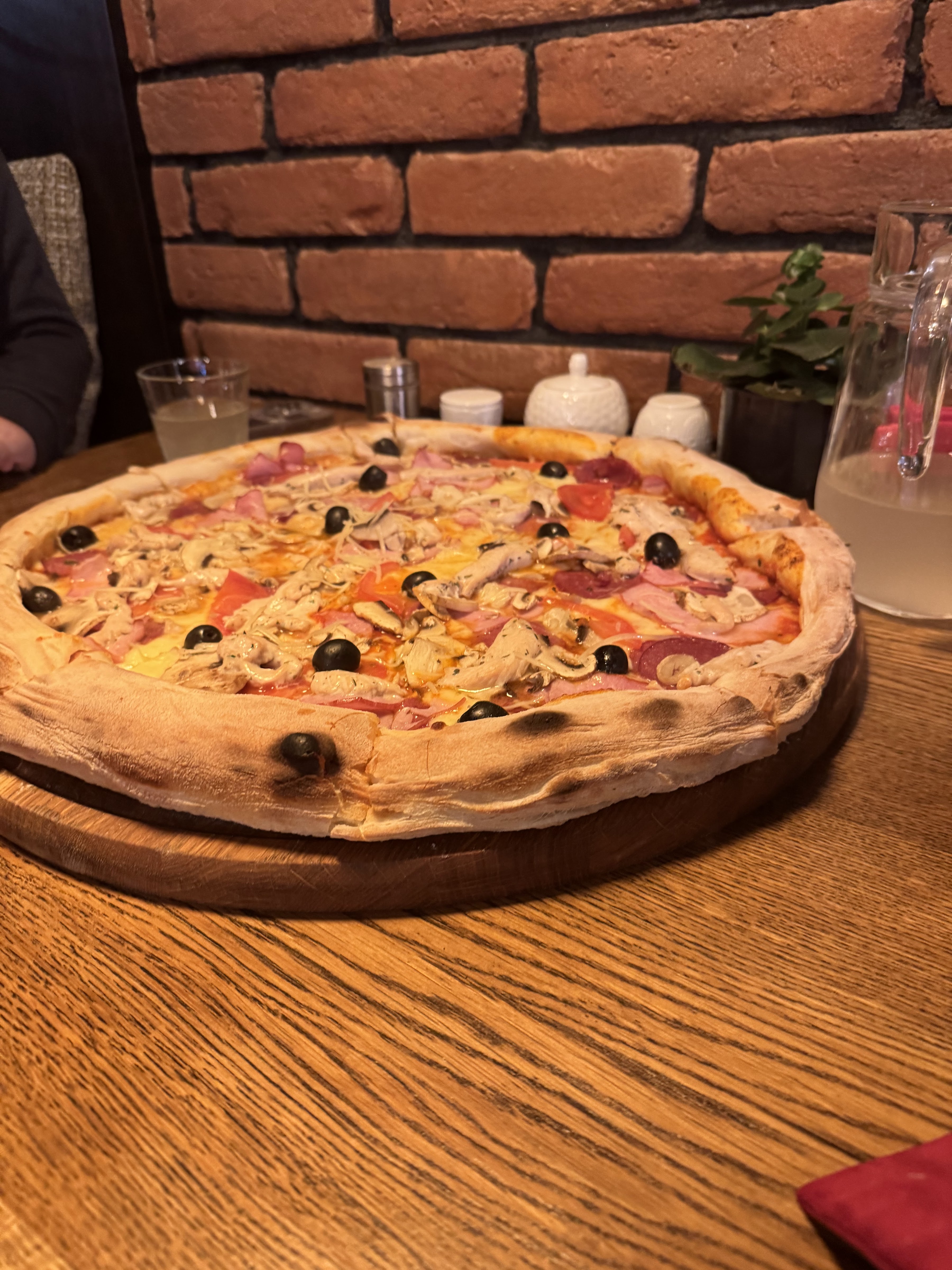 Chebonta Pizza & Rolls image 8